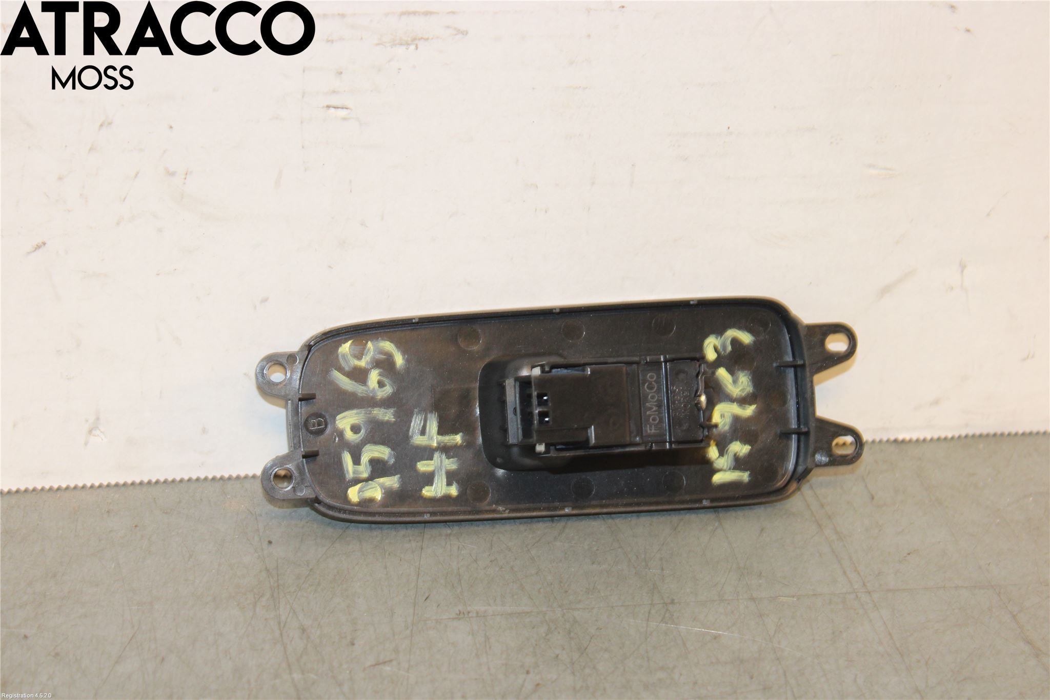 Volvo XC60 09-13 Bryter Vindusheis