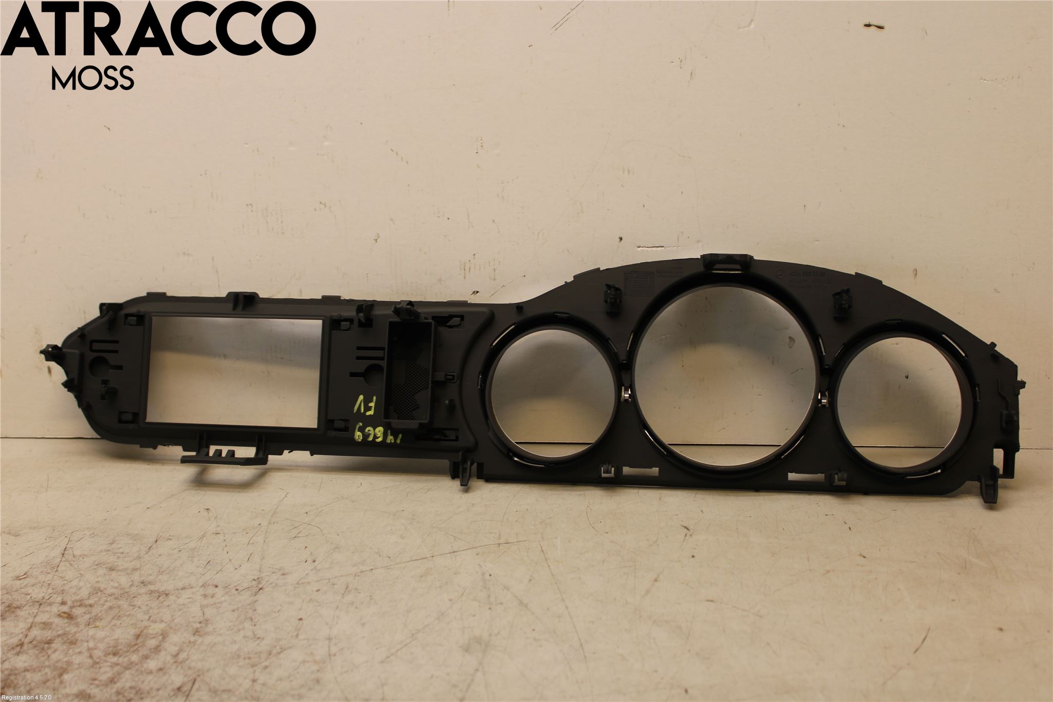 Mercedes-Benz MB C-KLASS (W204) 07-15 Instrument Ramme