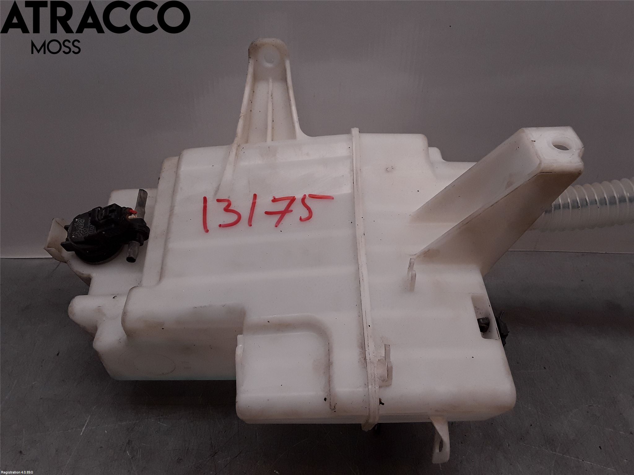 Toyota RAV4 13-18 Spylerbeholder Frontrute-Lykte