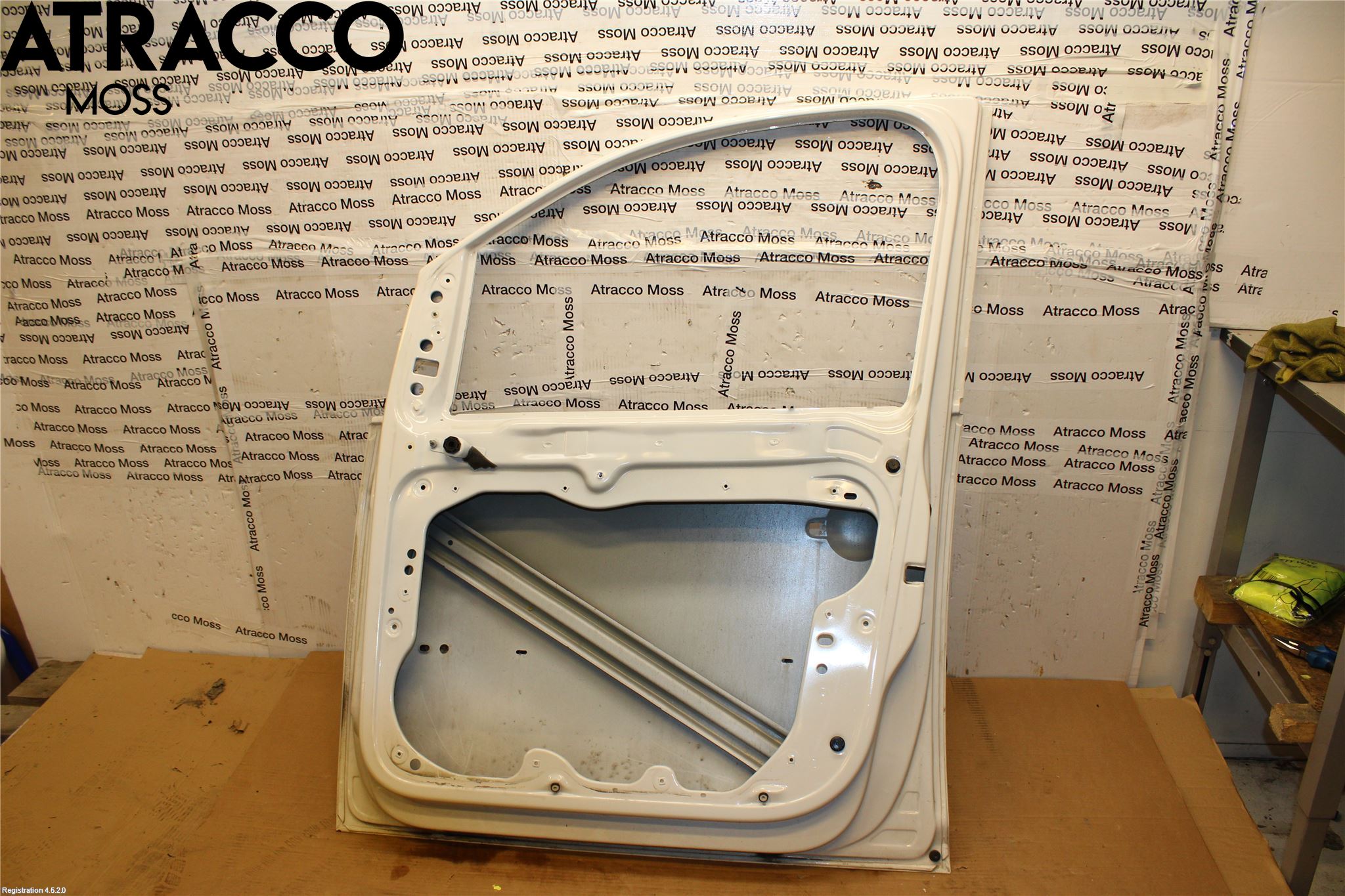 Volkswagen VW CADDY 11-15 Dør 4D Foran Høyre