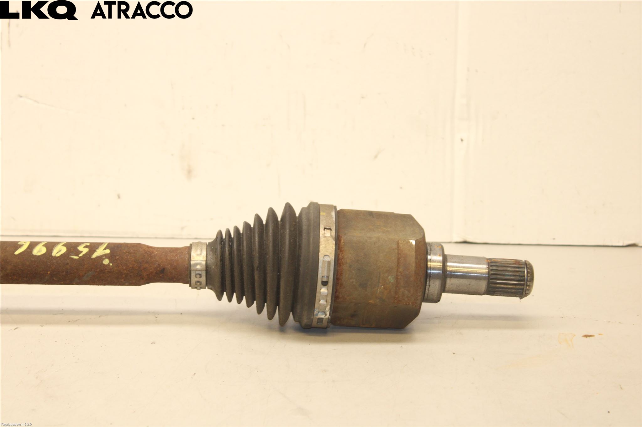 Kia STONIC 18->> Drivaksel Foran Kompl Høyre