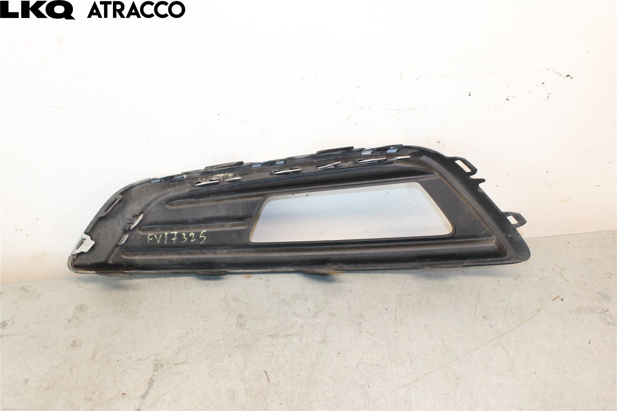 Ford FOCUS 15-18 Støtfanger Foran Plastdeksel