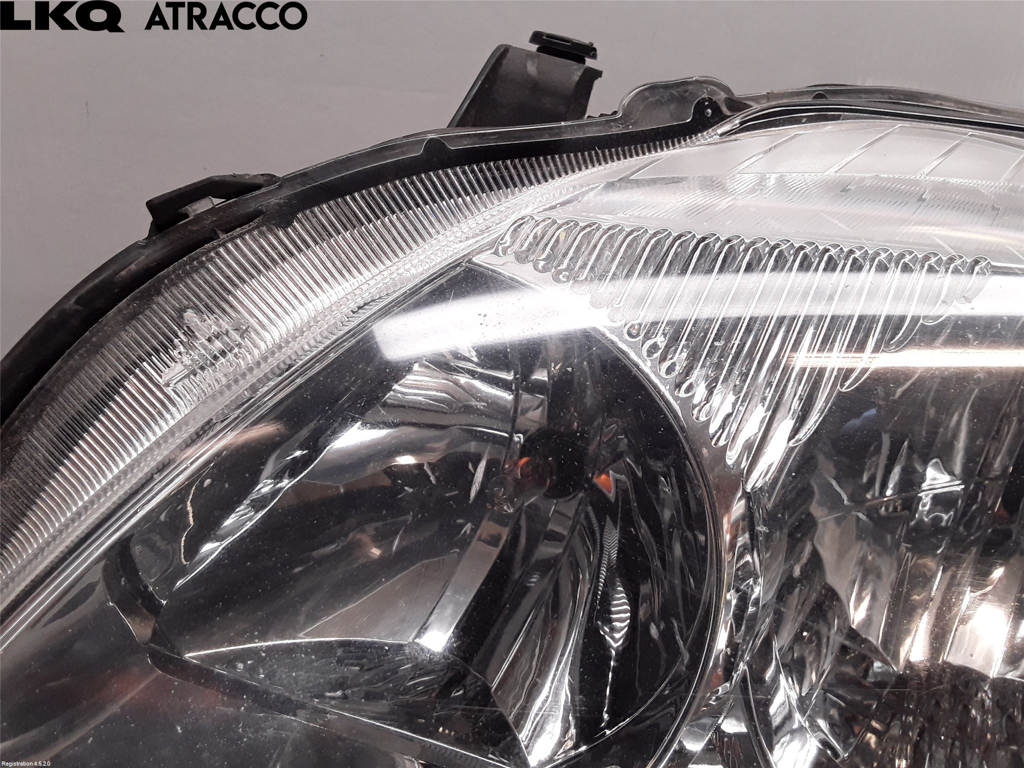 Toyota COROLLA 08-12 Frontlykt Venstre