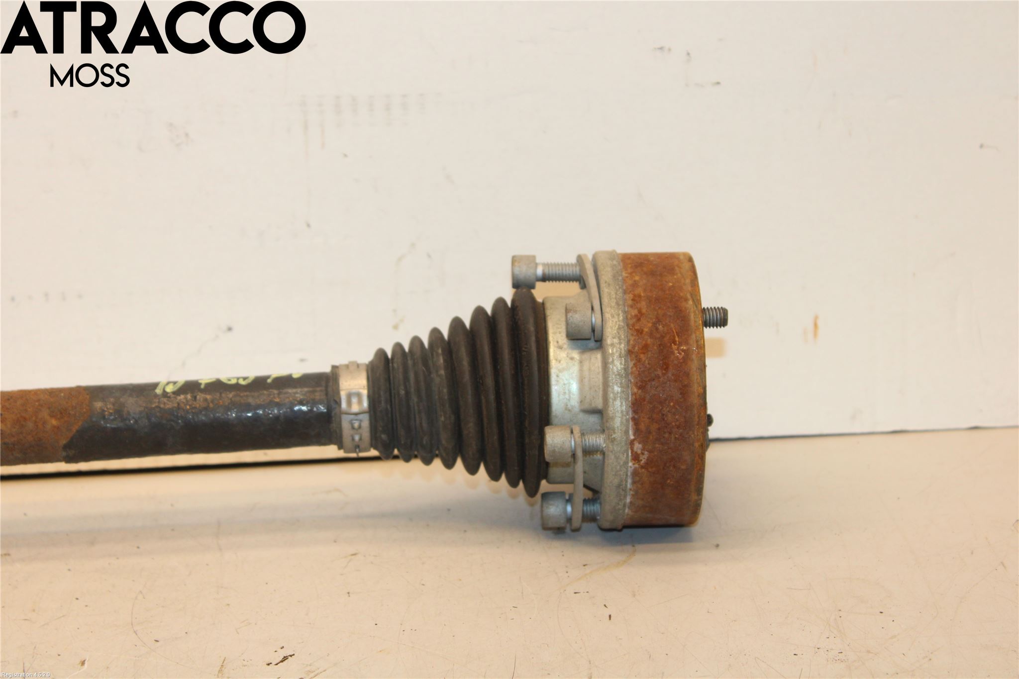 Skoda RAPID Drivaksel Foran Kompl Venstre