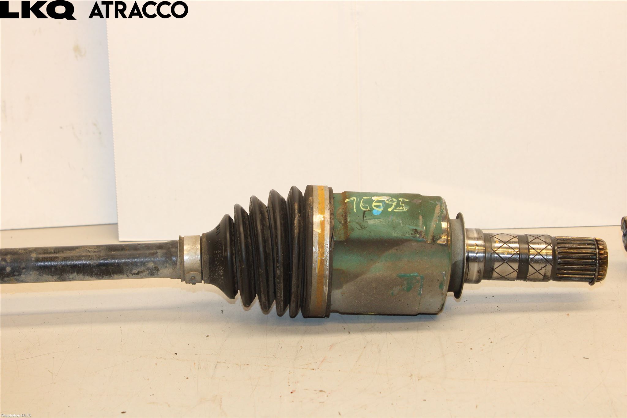 Subaru OUTBACK 10-15 Drivaksel Foran Kompl Høyre