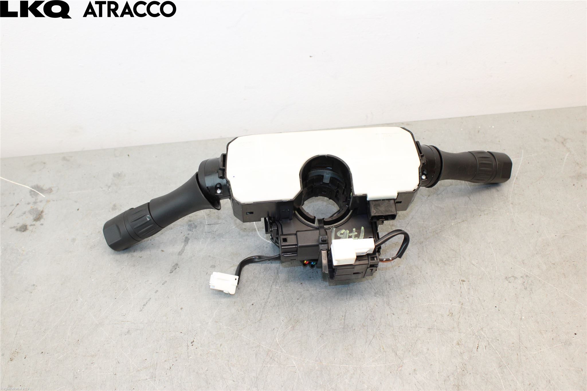 Nissan LEAF 18- Bryter Ratt Kombi H Og V