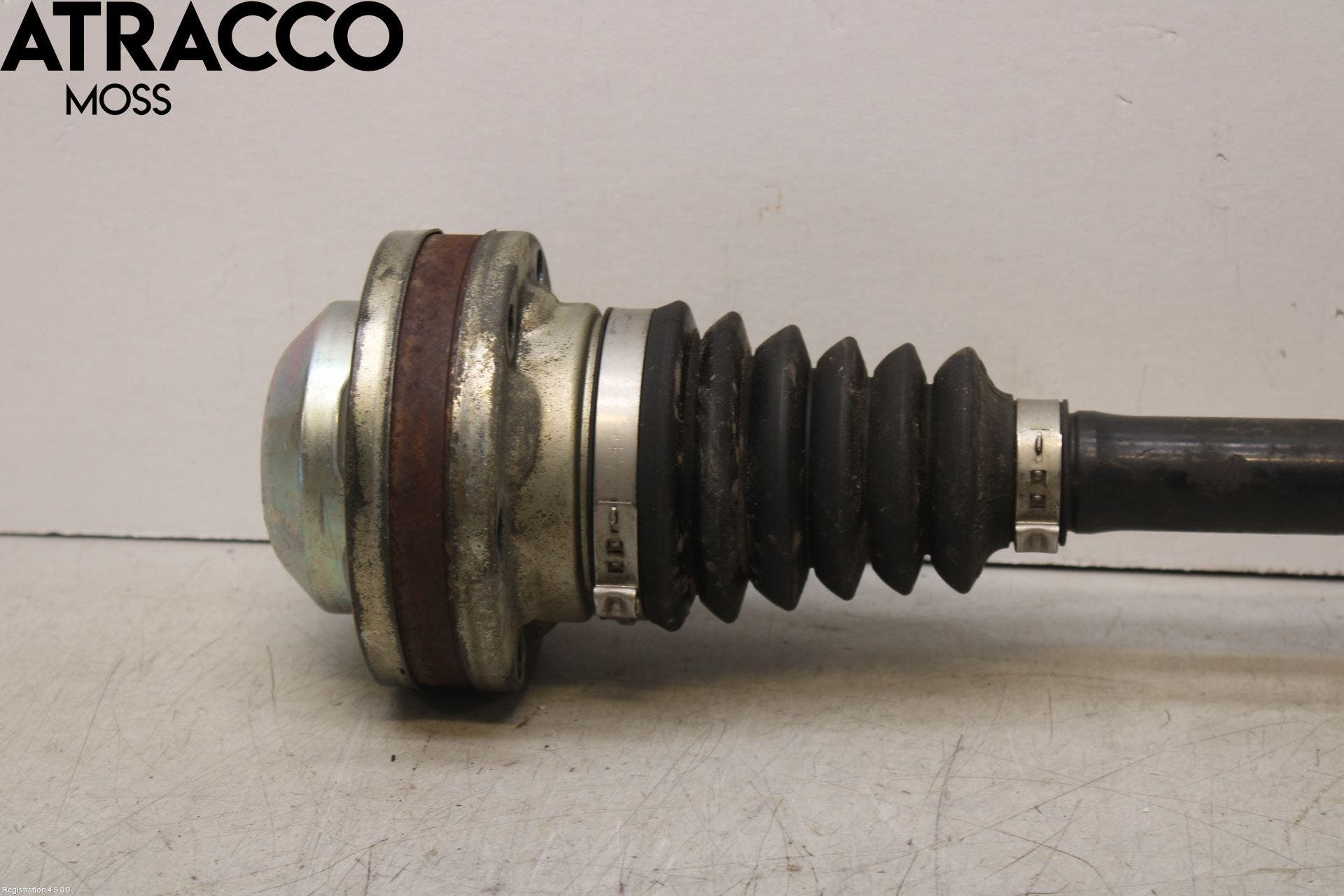 Volkswagen VW CADDY 04-10 Drivaksel Foran Kompl Venstre