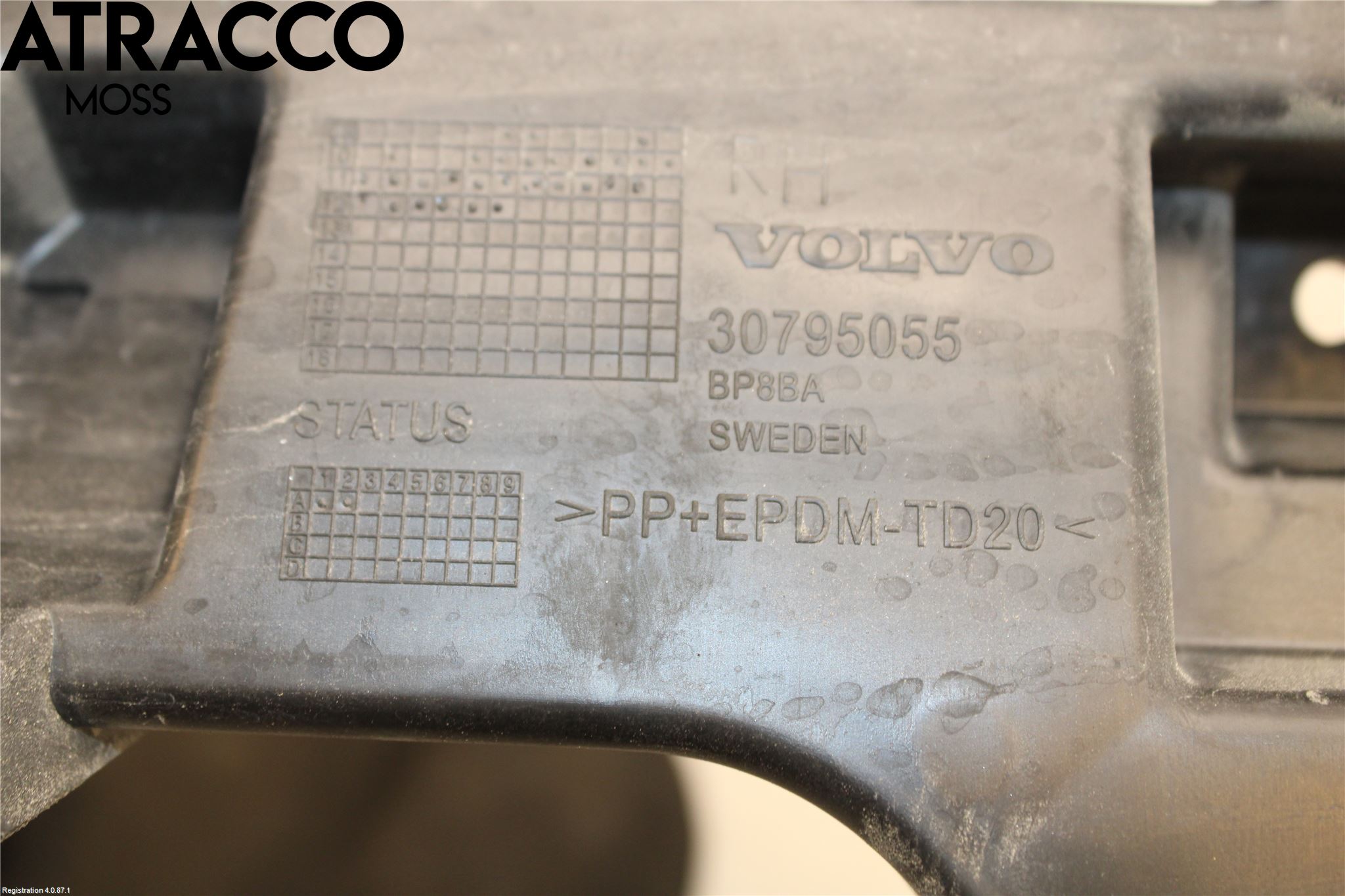 Volvo S60 11-13 Støtfangerfeste Bak Høyre