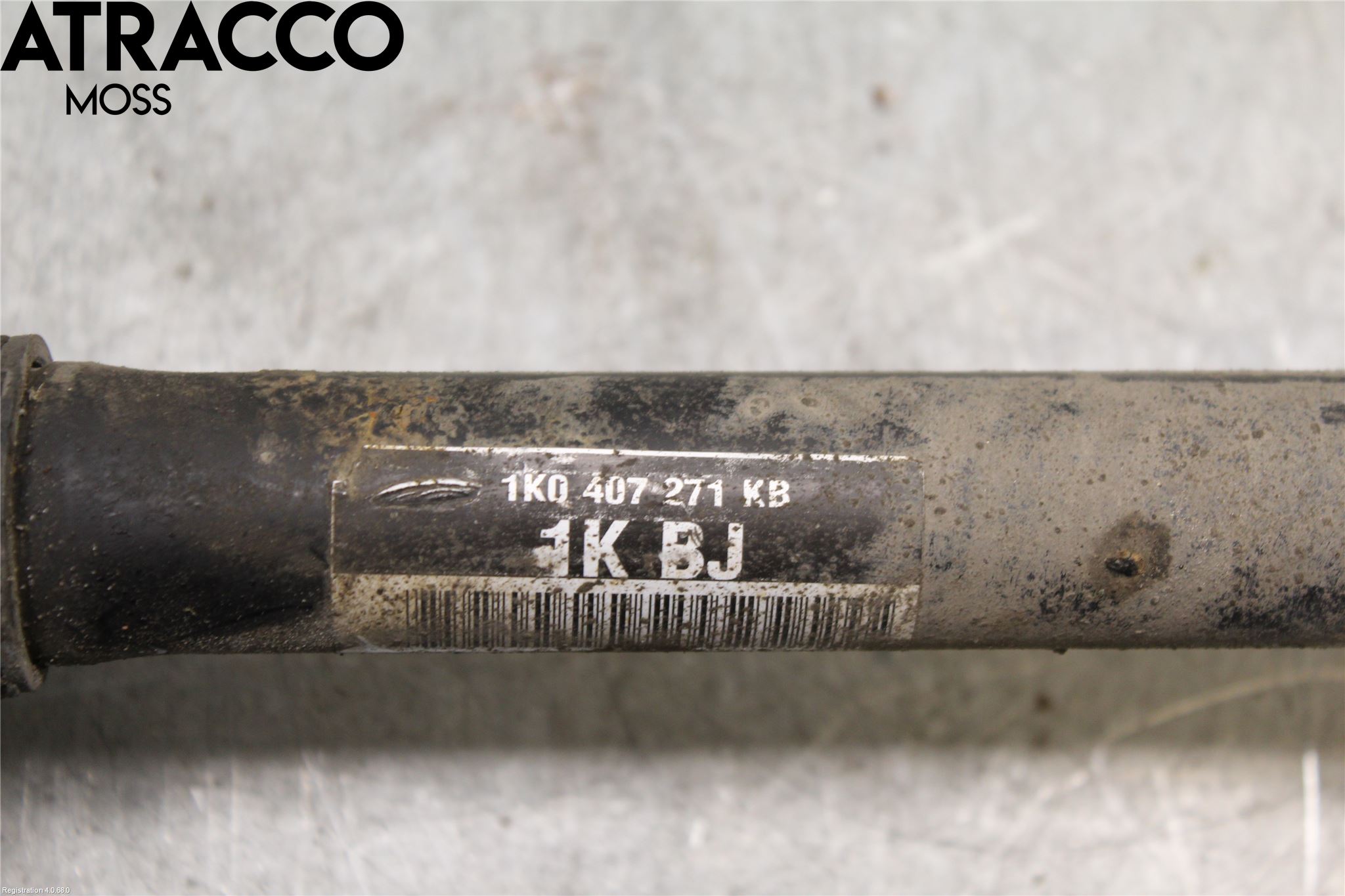 Volkswagen VW TOURAN 10-15 Drivaksel Foran Kompl Venstre