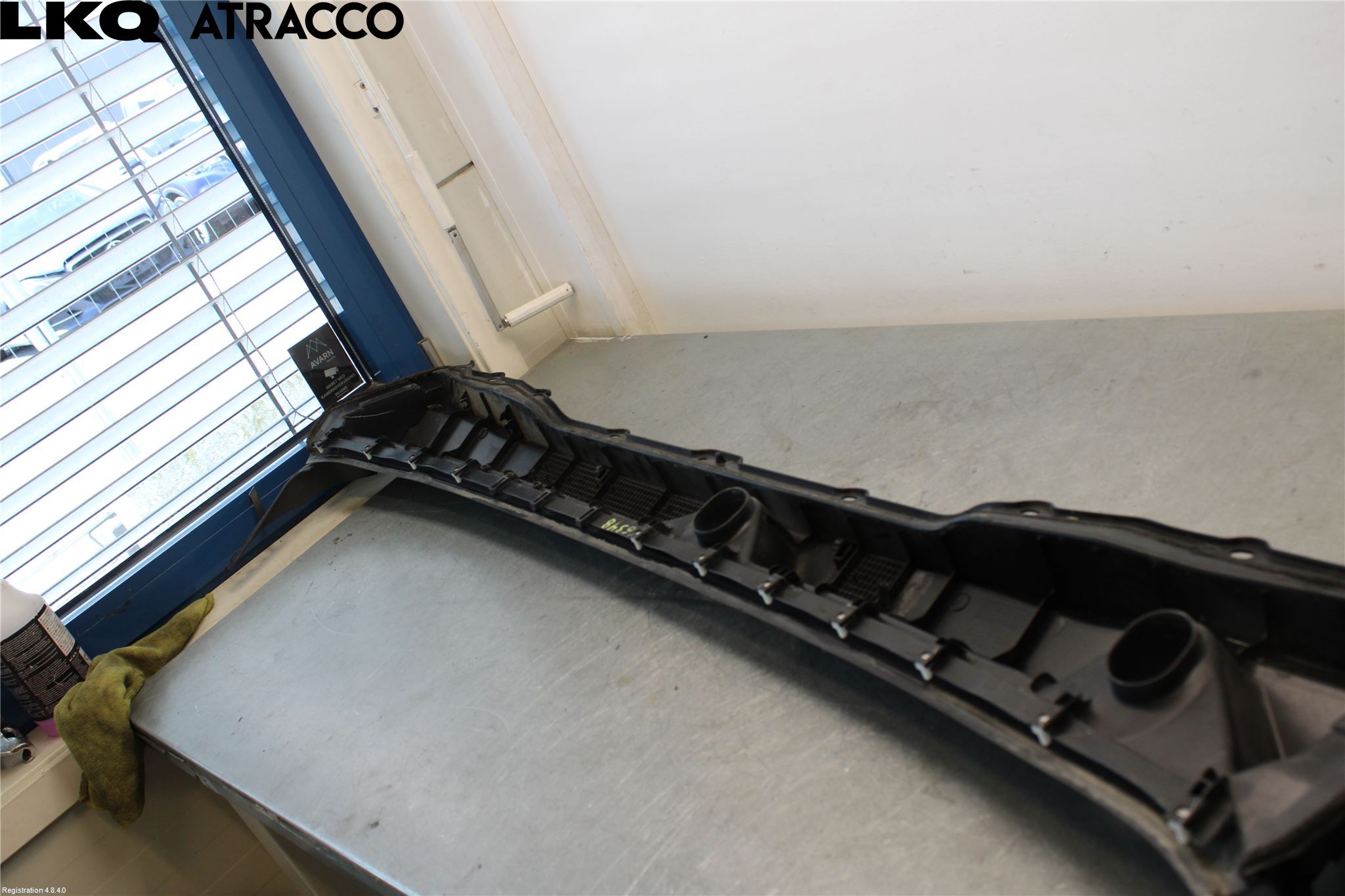 Nissan NAVARA 05-16 Visker Deksel-Grill-Under Frr
