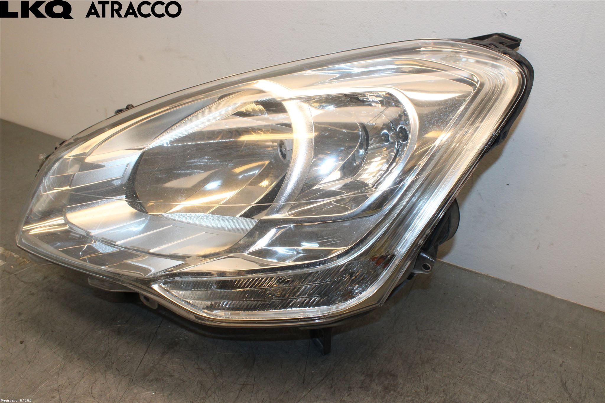 Peugeot PARTNER 16-18 Frontlykt Høyre