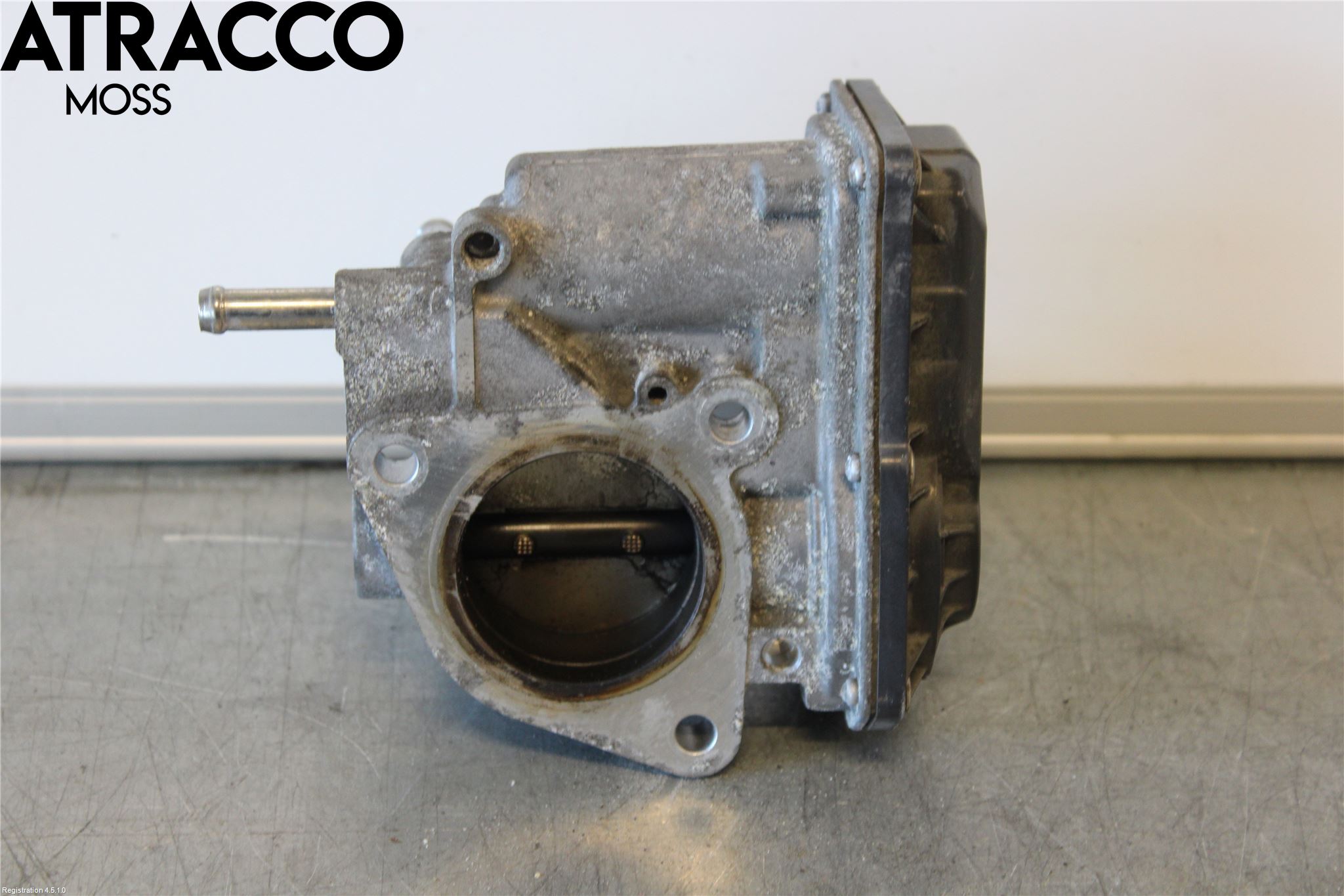 Toyota YARIS XP130 12-14 Inns Spjeldhus