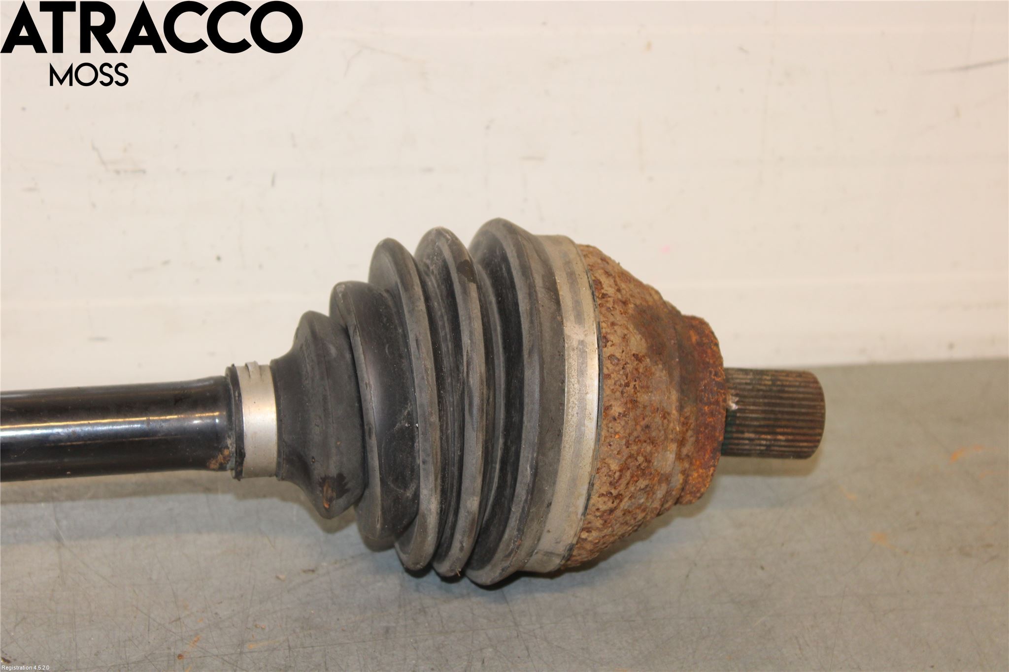 Audi Q3 8U 12-18 Drivaksel Foran Kompl Høyre