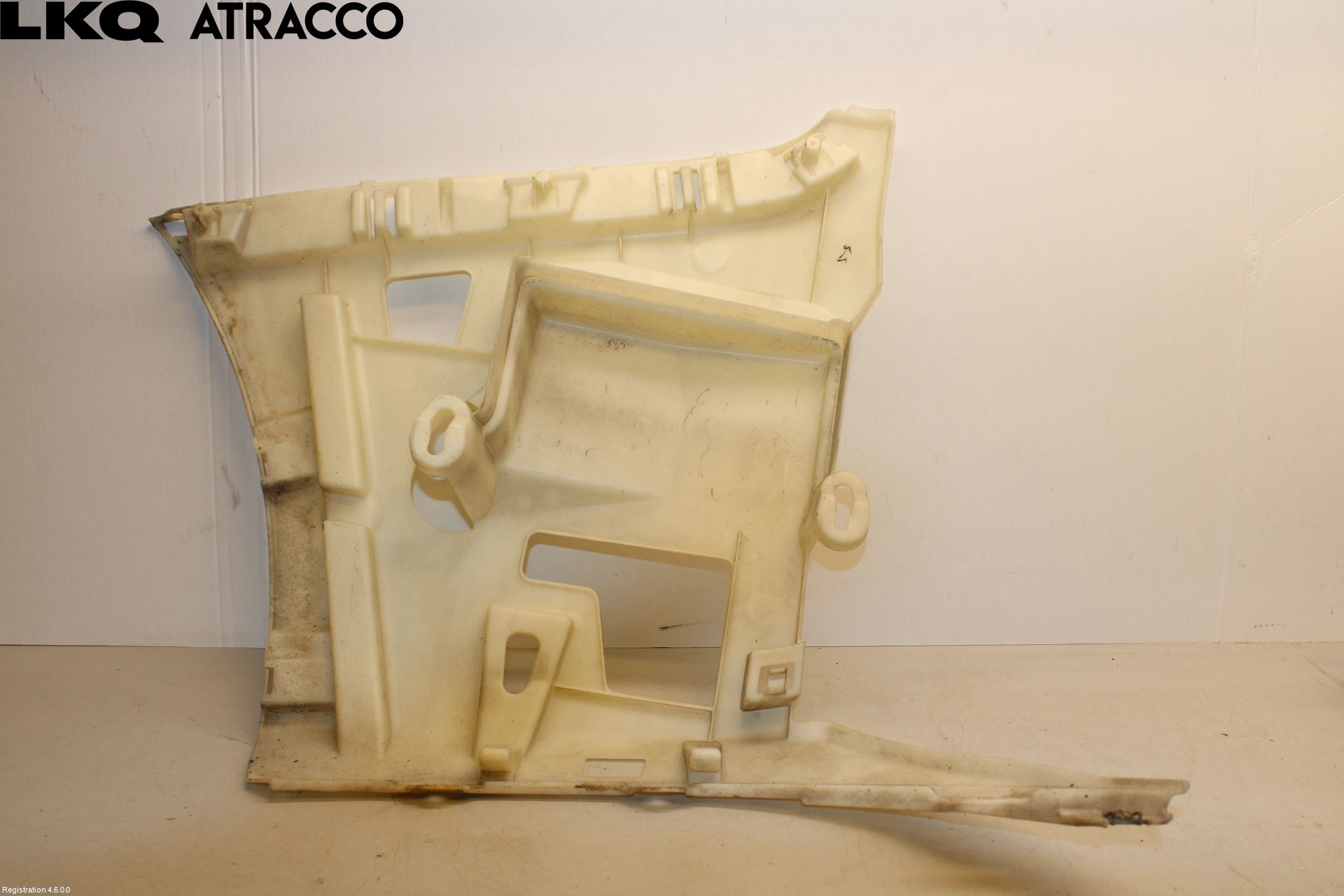 BMW 3 E90/91 SED/TOU 05-12 Støtfangerfeste Bak Høyre