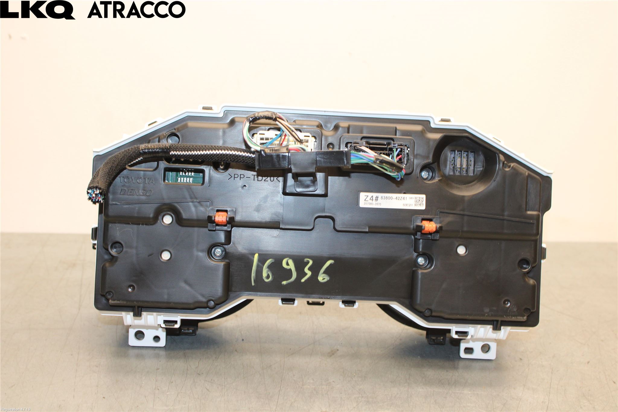 Toyota RAV4 19- Instr Kombinert