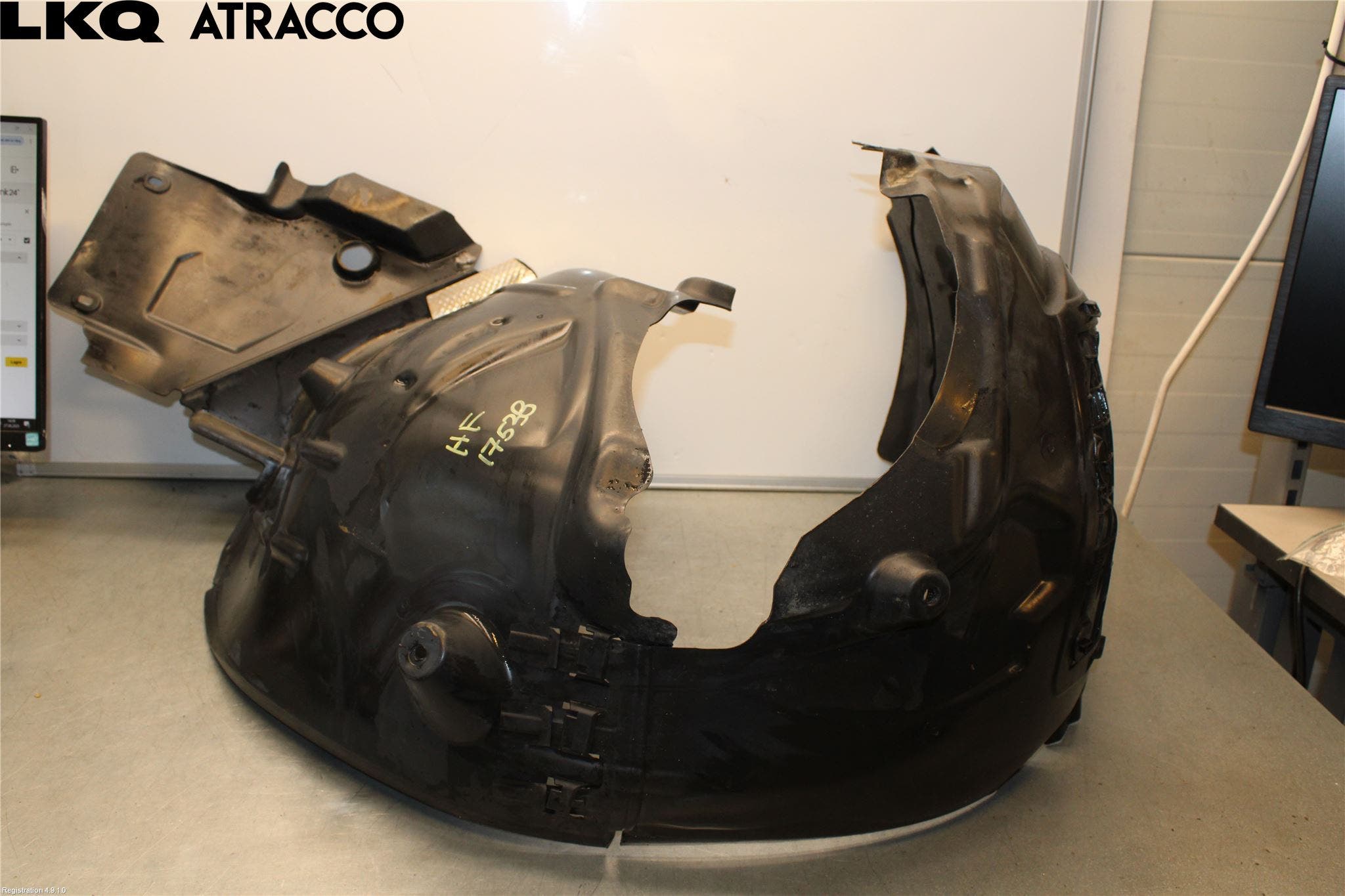 Mercedes-Benz MB C-KLASS (W205) 14-21 Skjerm Indre