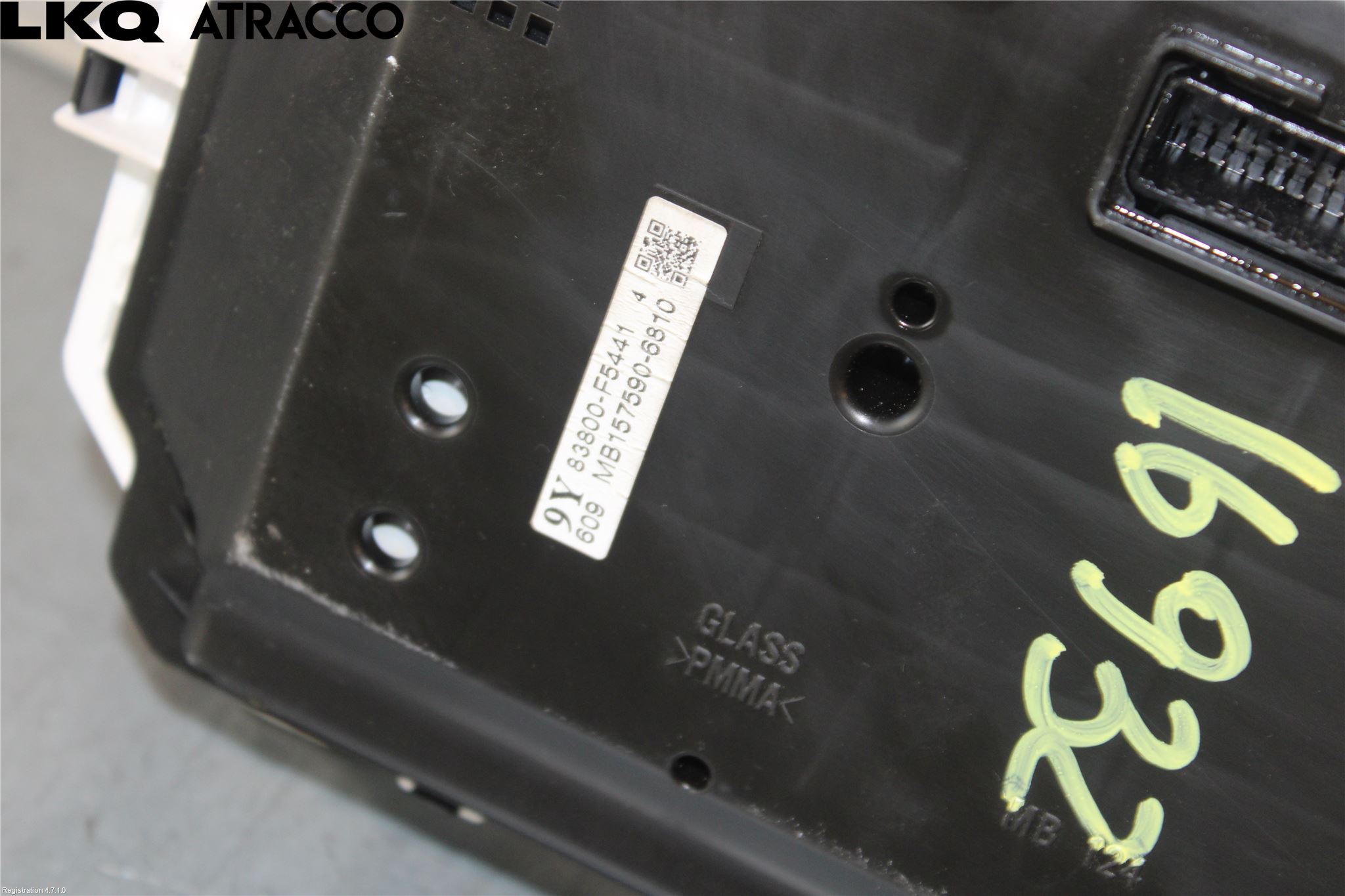 Toyota YARIS XP130 15-20 Instr Kombinert