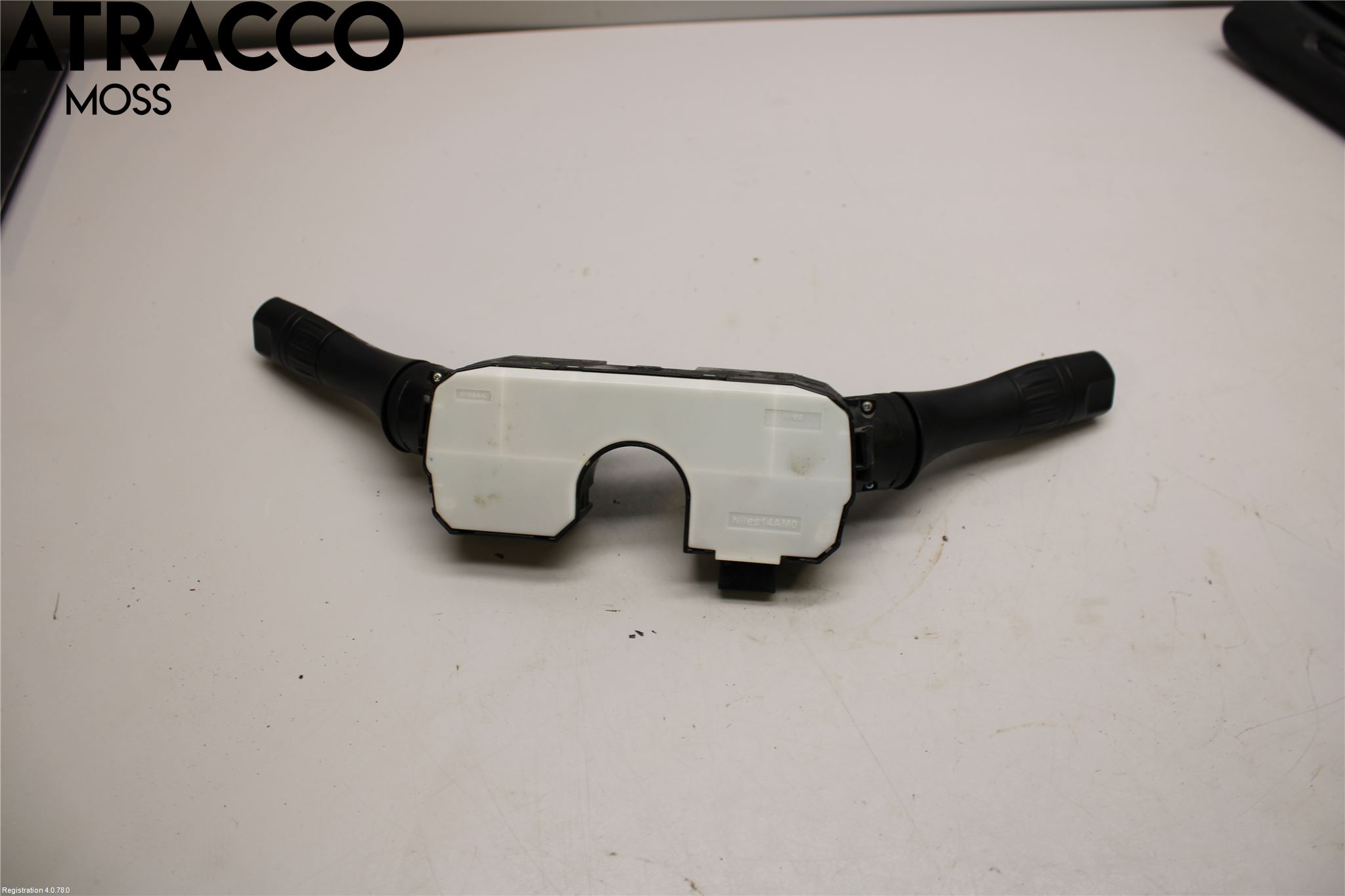 Nissan LEAF 11-17 Bryter Ratt Kombi H Og V