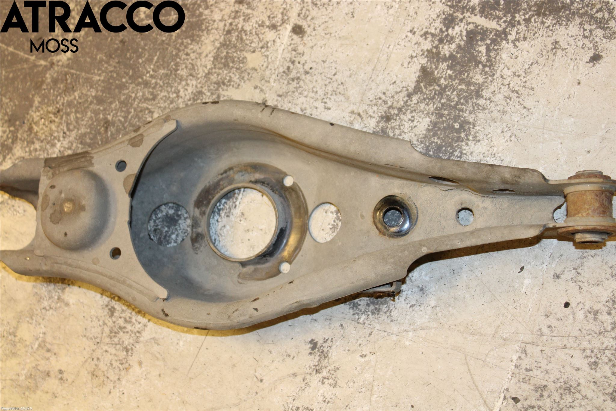 Toyota RAV4 13-18 Bærearm Bak Høyre