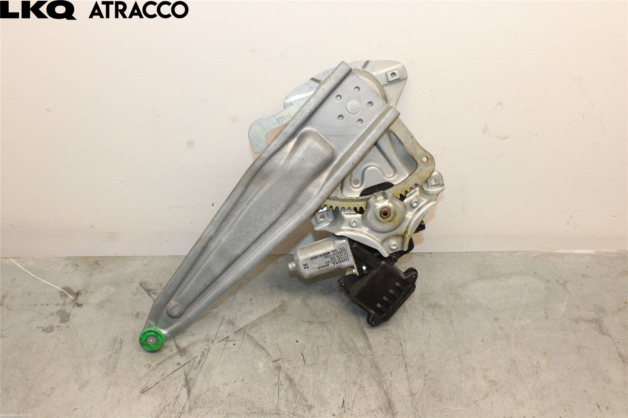 Toyota AVENSIS 09-15 Vindusheis