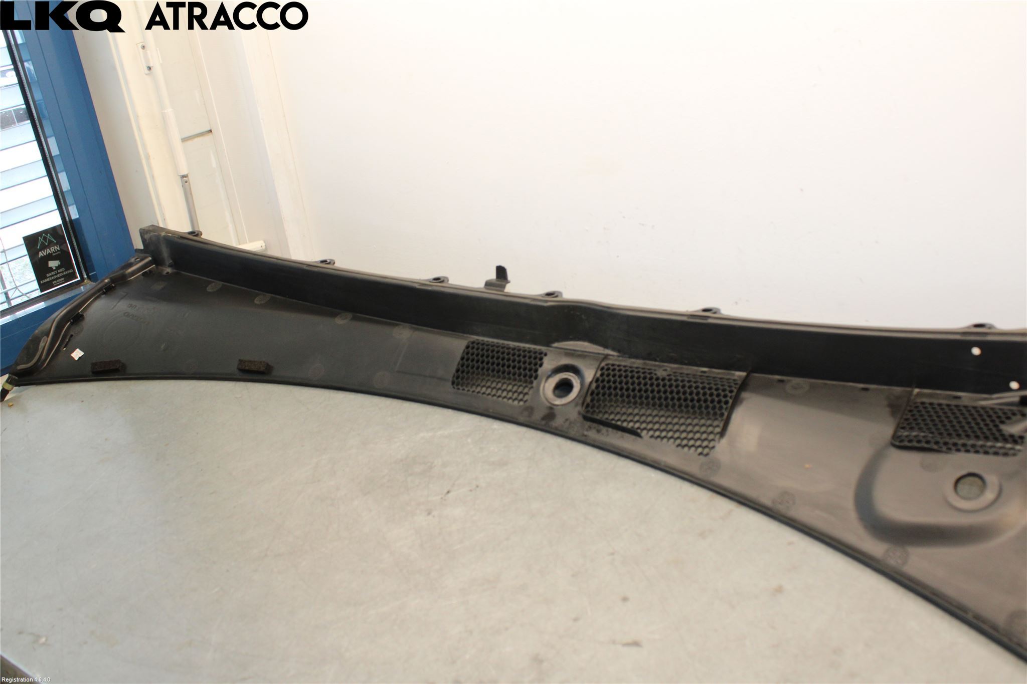 Volvo XC40/RECHARGE 18- Visker Deksel-Grill-Under Frr