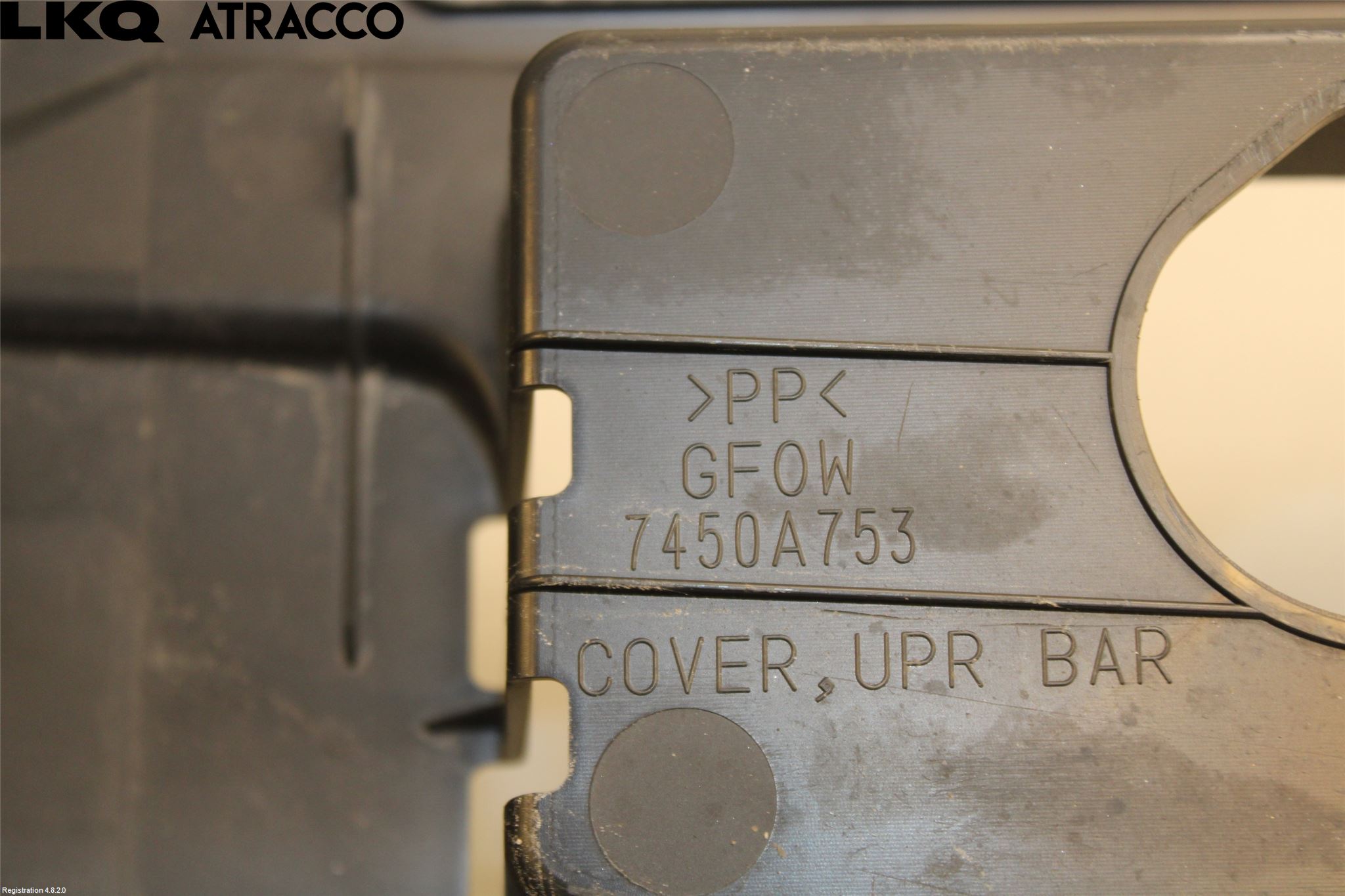 Mitsubishi OUTLANDER 13-21 Støtfanger Foran Plastdeksel