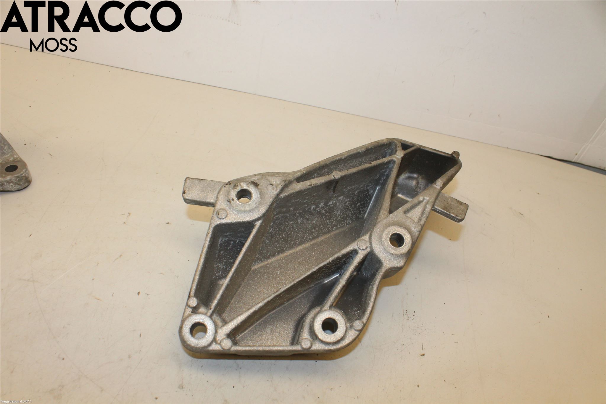 BMW 1 F20/F21 11-19 Motor Feste Stål-Alu