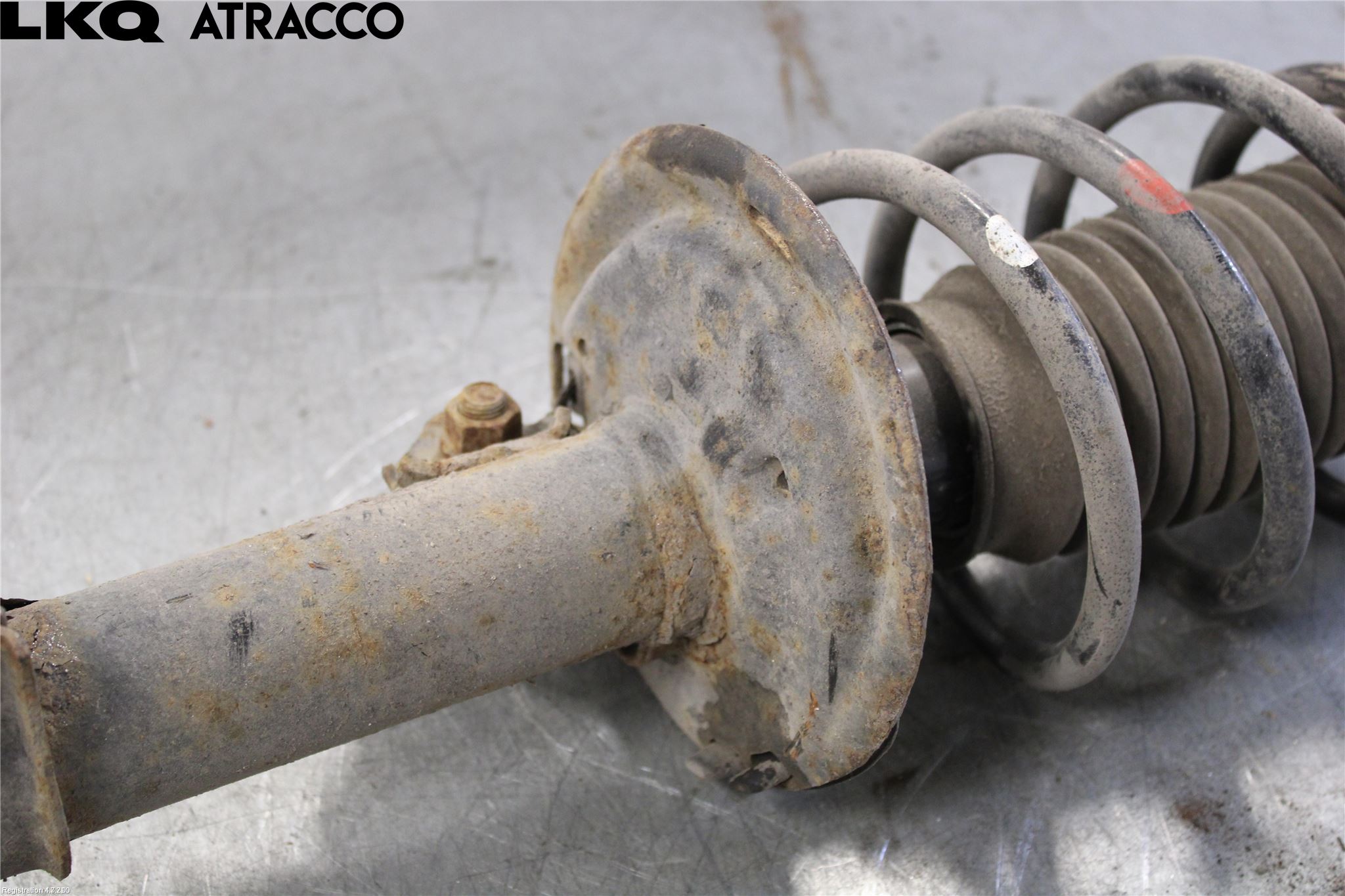 Toyota YARIS XP130 15-20 Fjærbein Foran Venstre