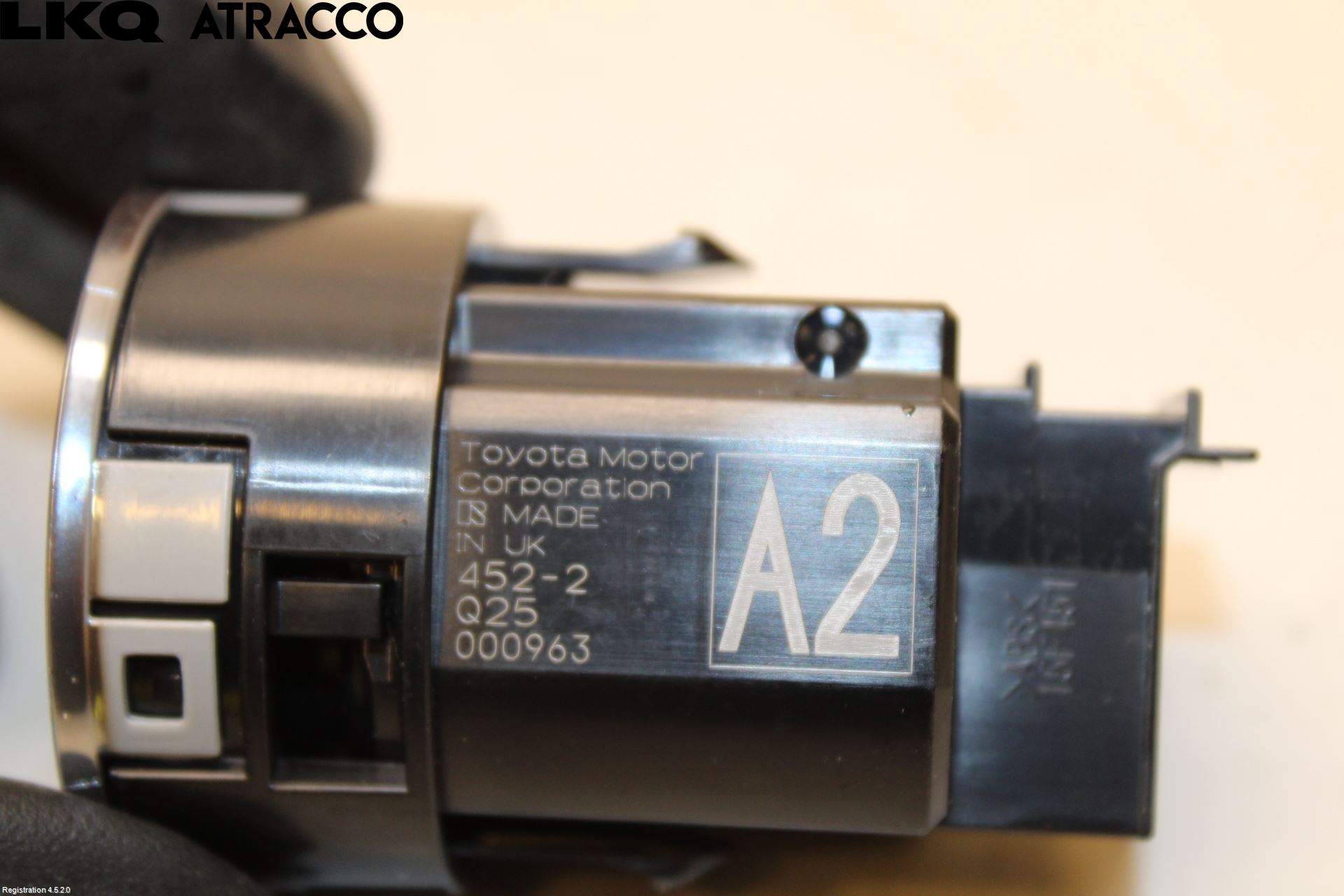 Toyota YARIS CROSS XP21 21- Startknapp Personbil