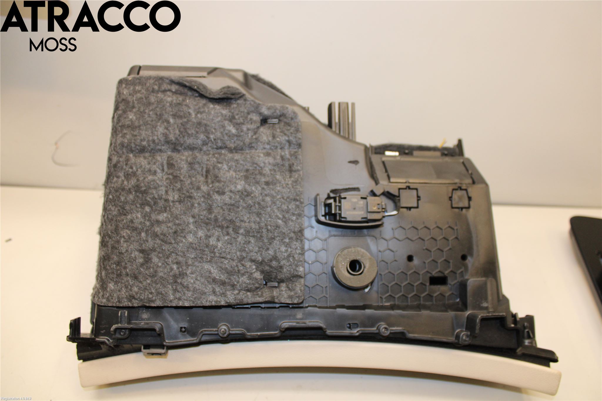 Mercedes-Benz MB E-KLASS (W213) 16-23 Innr Hanskerom