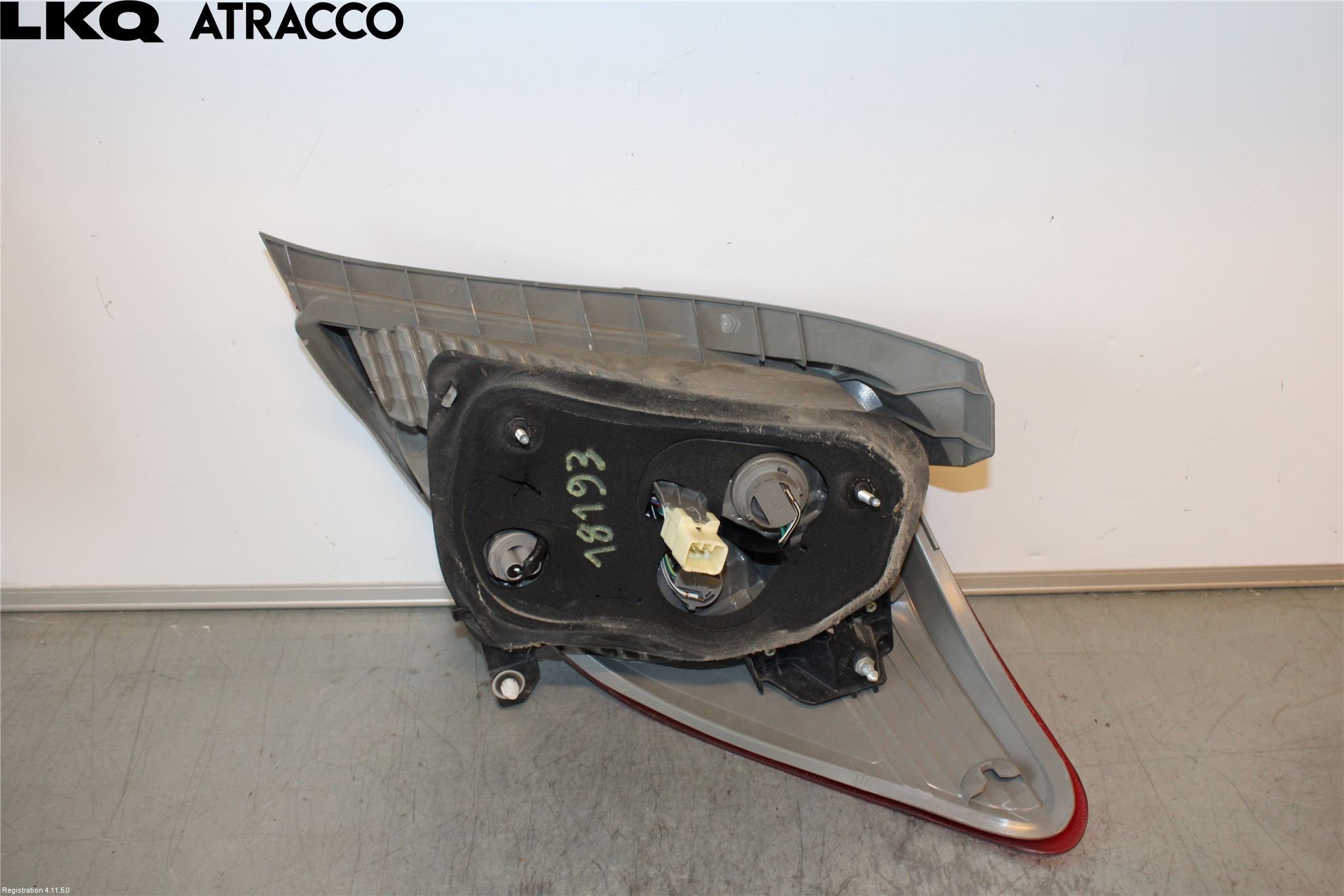 Toyota YARIS XP130 12-14 Baklykt Venstre