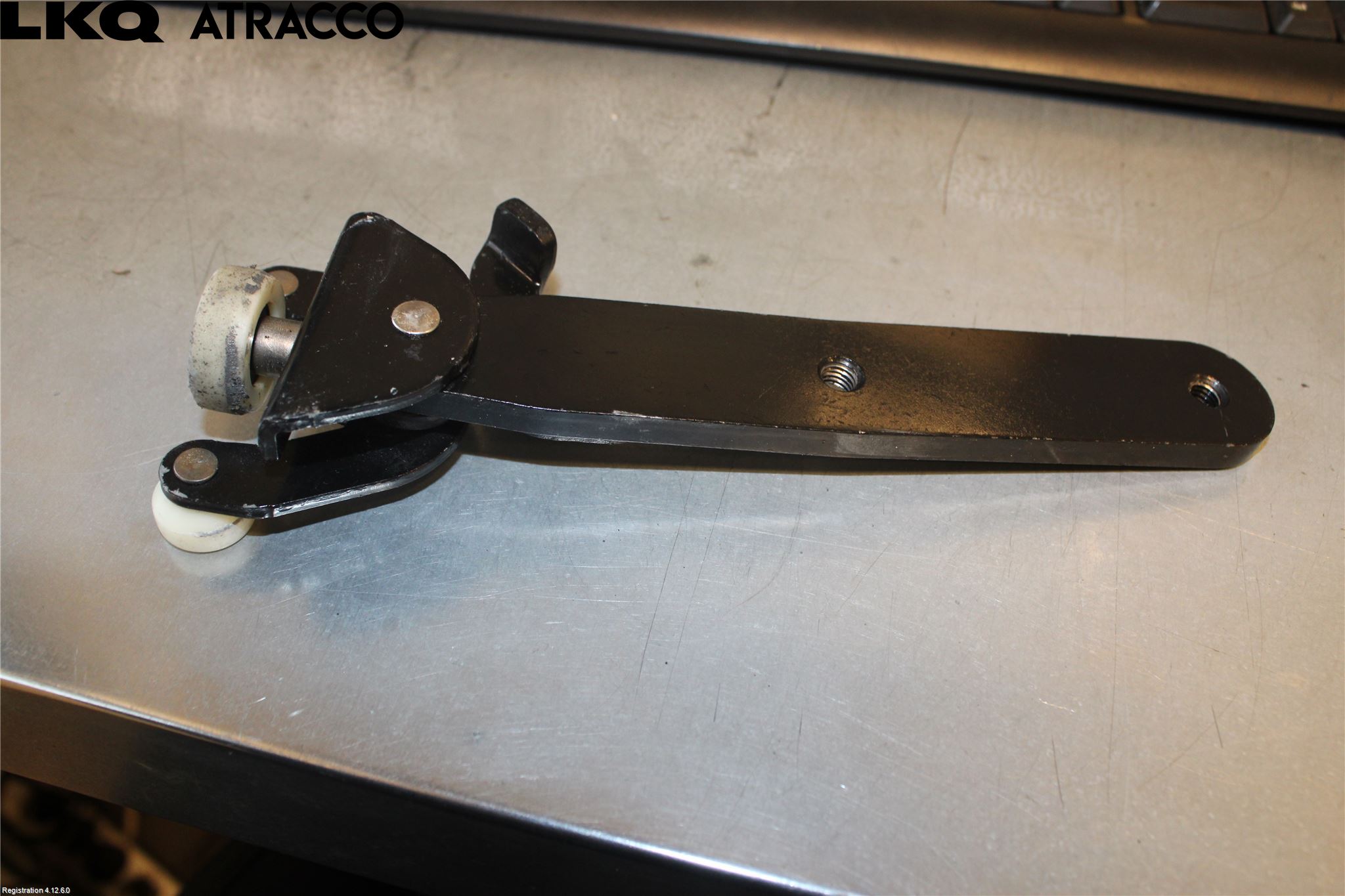 Volkswagen VW CADDY 11-15 Dørhengsel