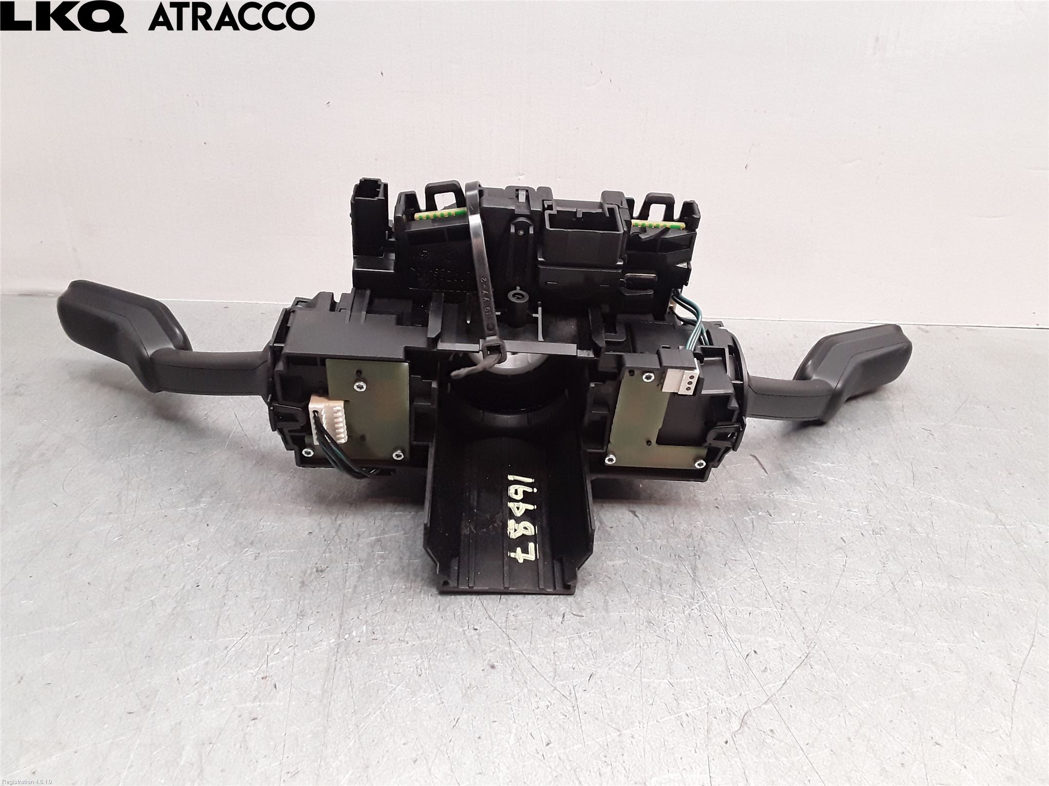 Volkswagen VW GOLF / E-GOLF VII 13-20 Bryter Ratt Kombi H Og V