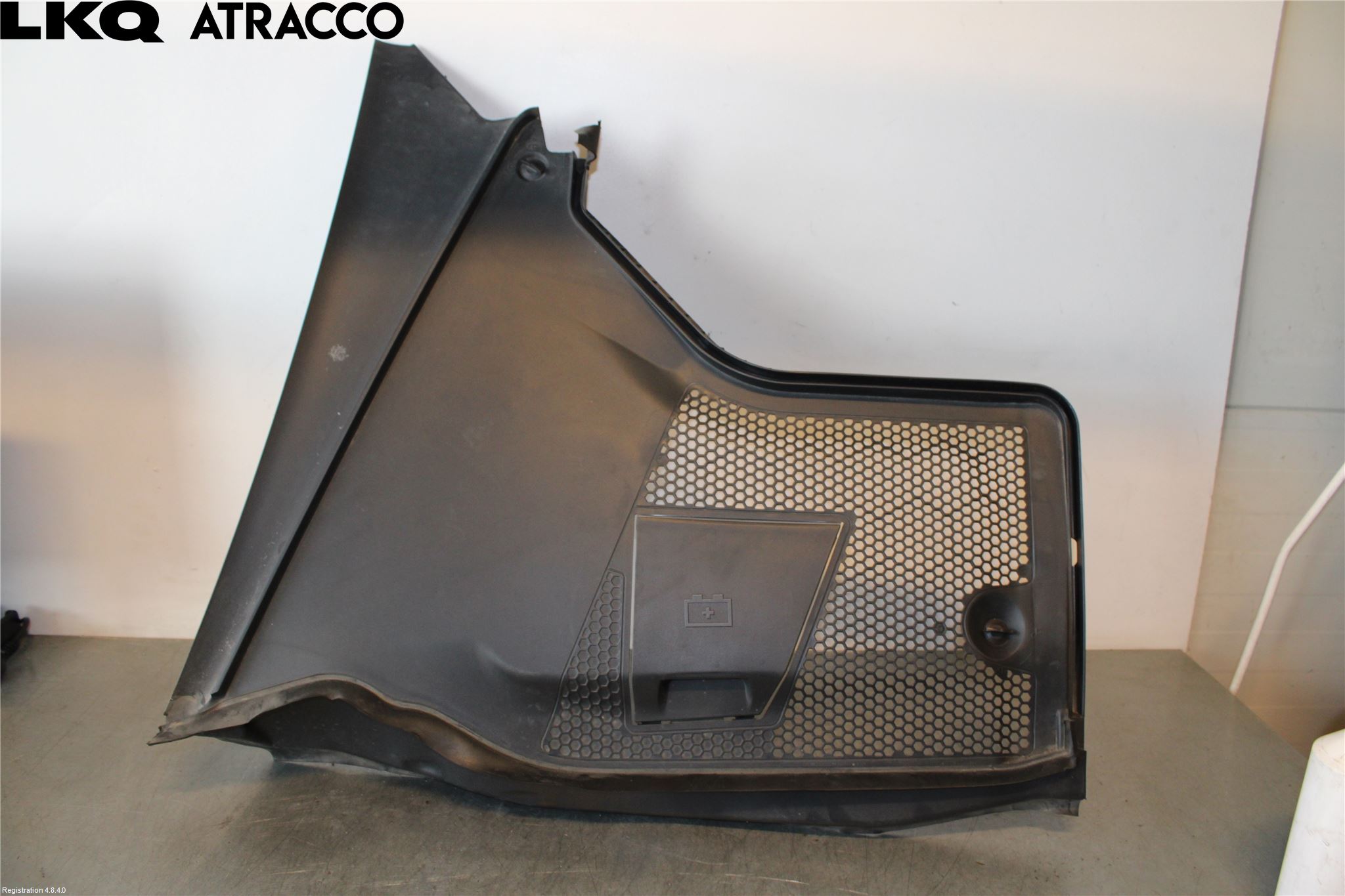 Mercedes-Benz MB C-KLASS (W205) 14-21 Visker Deksel-Grill-Under Frr