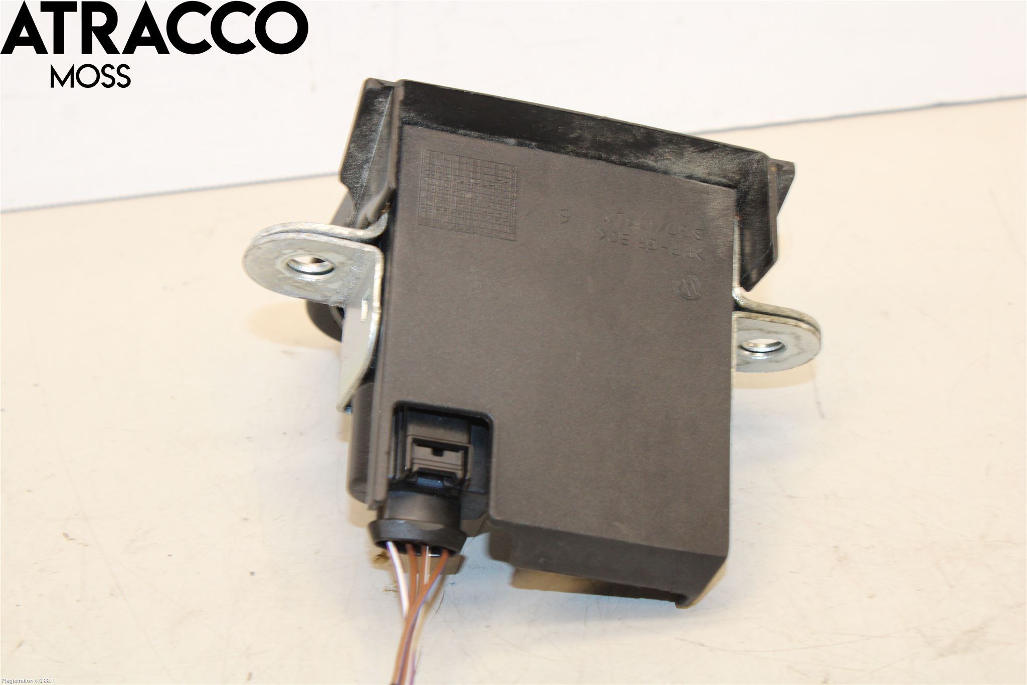 Volkswagen VW GOLF / E-GOLF VII 13-20 Bakluke-Lokk Låsekasse