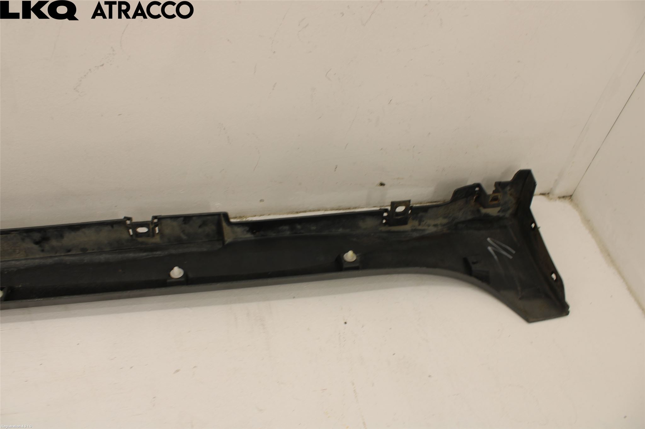 Nissan LEAF 18- Kanalskjørt Venstre