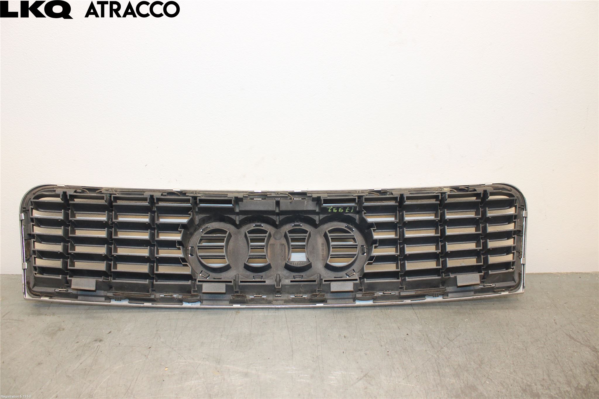 Audi A4/S4 01-05 Grill Komplett