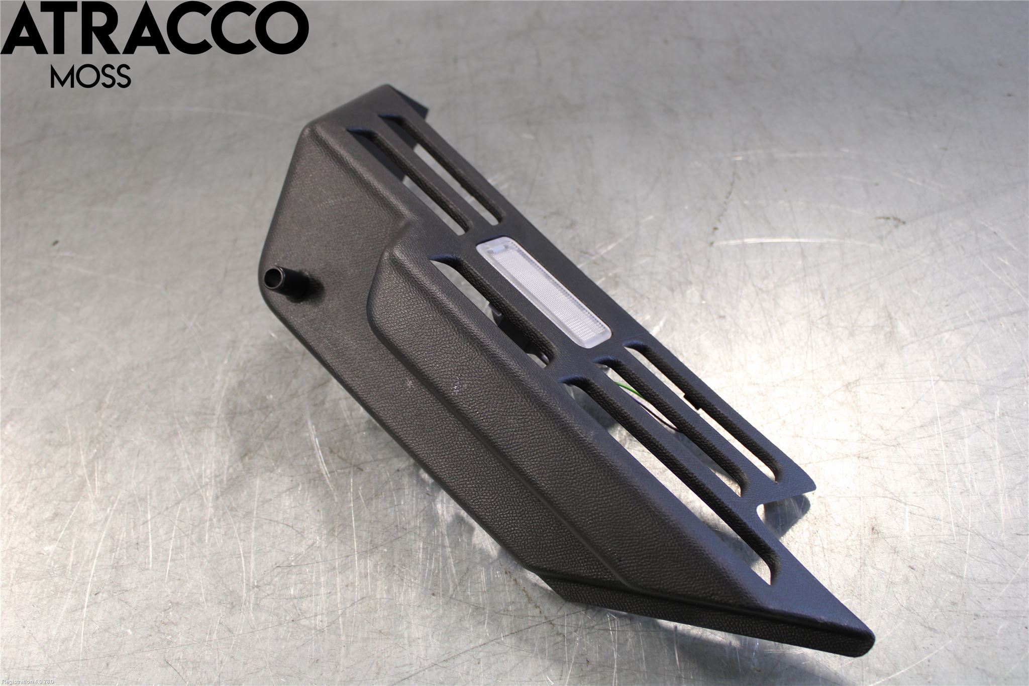 Peugeot 208/E-208 20- Innr Hattehylle Vsidedel