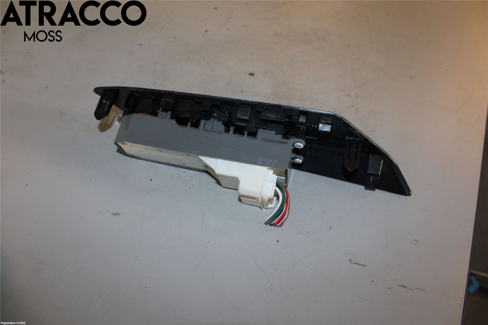 Toyota RAV4 13-18 Bryter Vindusheis