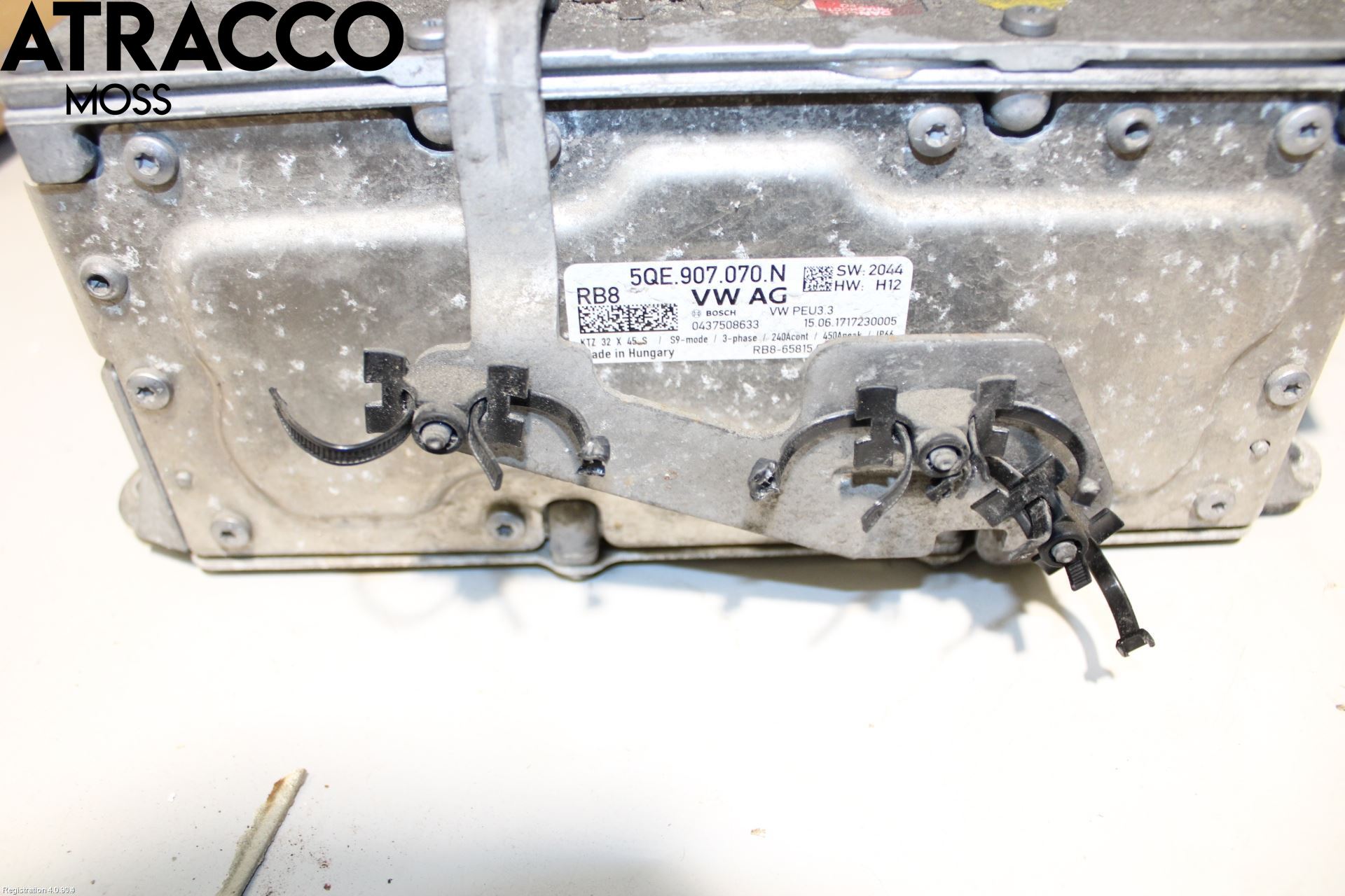 Volkswagen VW GOLF / E-GOLF VII 13-20 Inverter 12-)220V