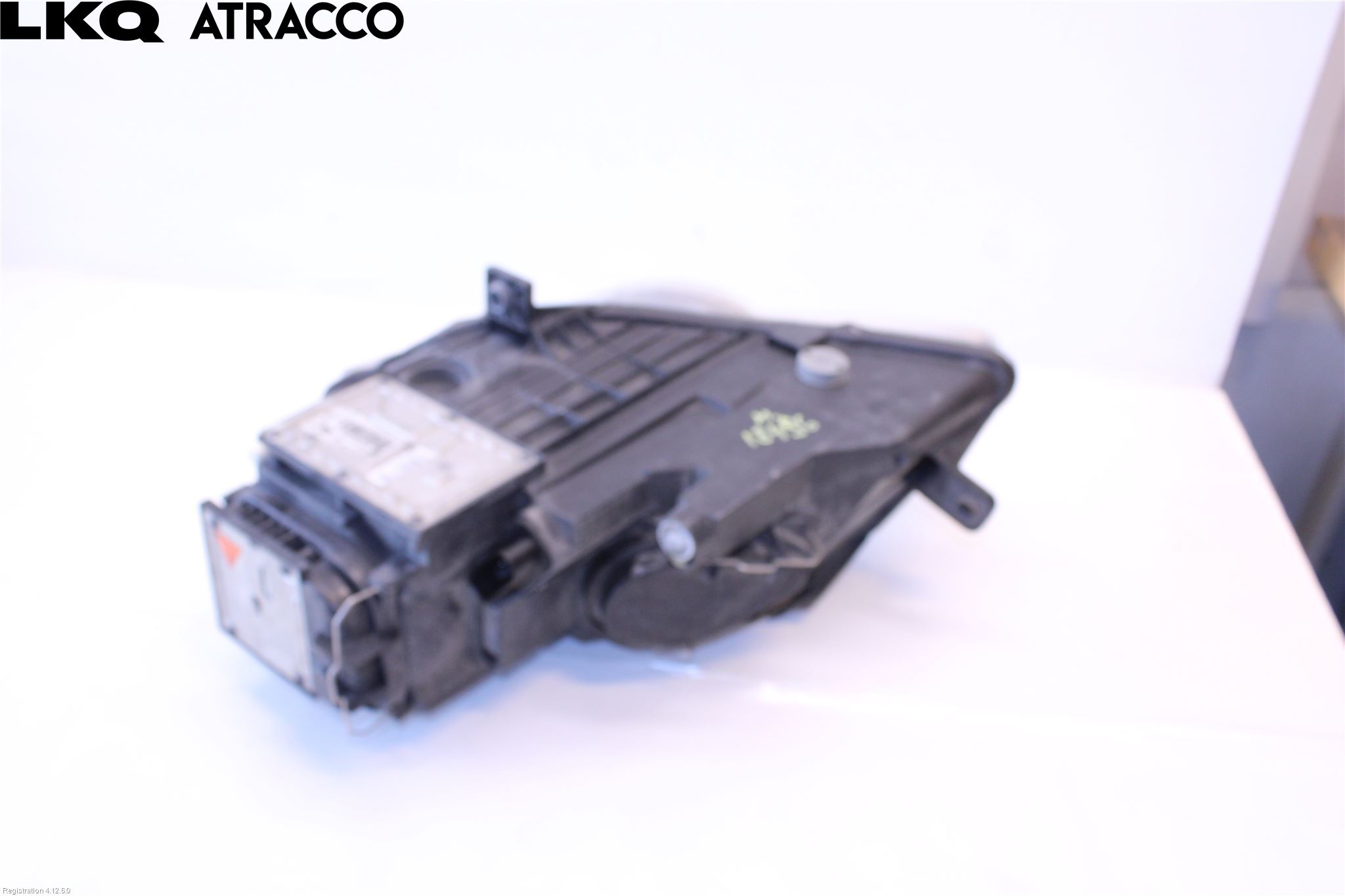 Volkswagen VW PASSAT 05-11 Frontlykt Høyre