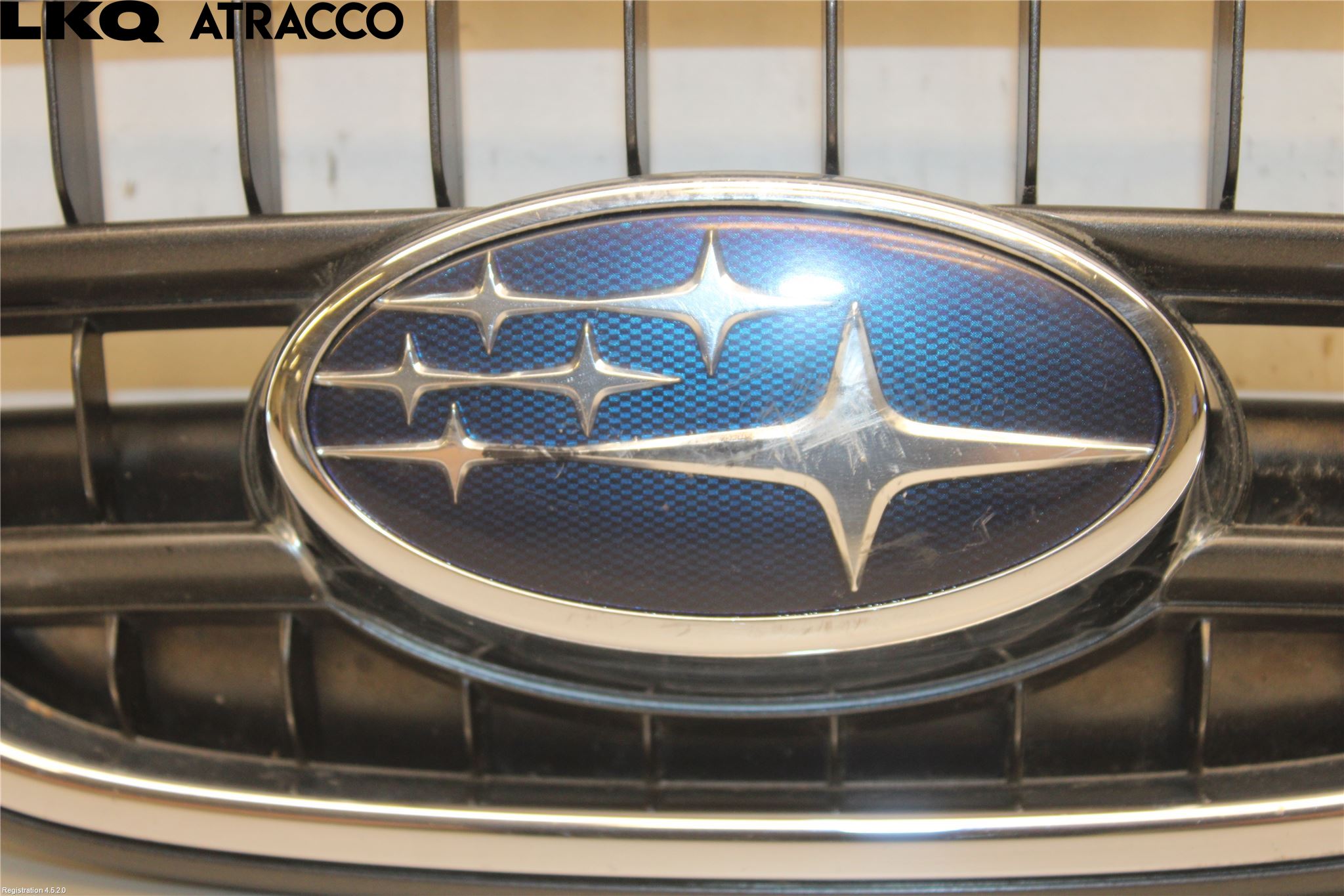 Subaru B9 TRIBECA  06-07 Grill Komplett