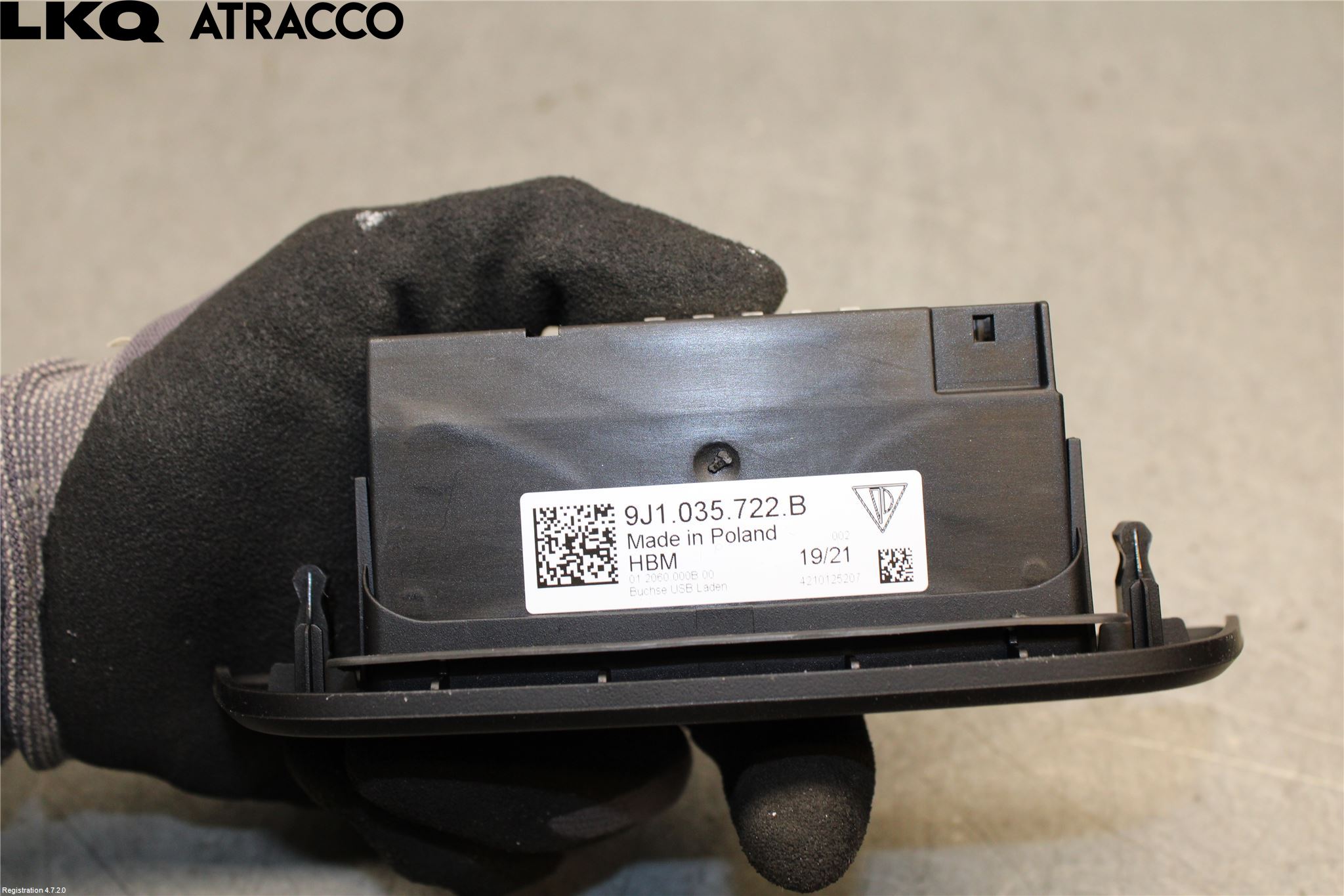 Porsche TAYCAN 20- Usb Connection