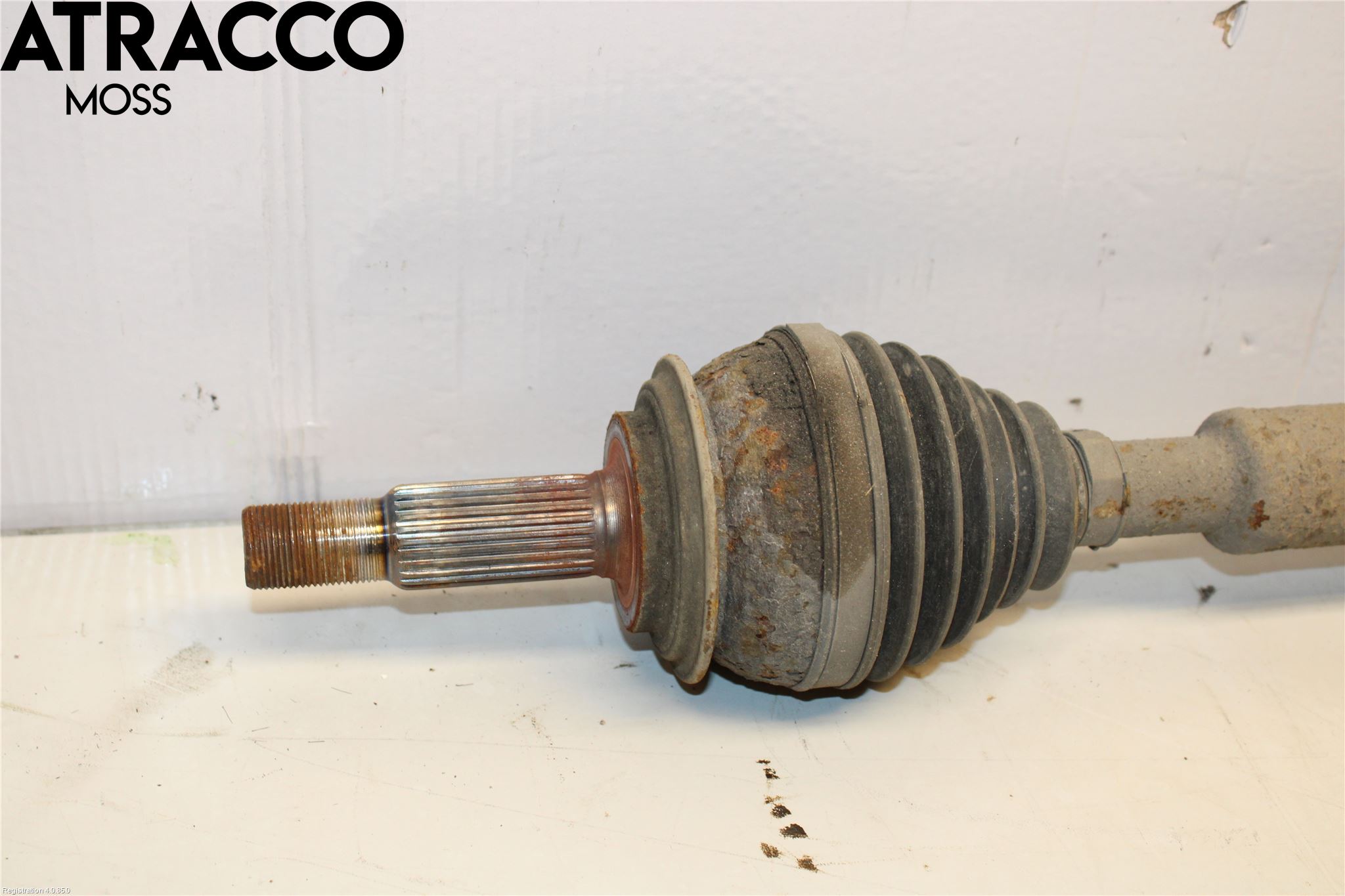 Toyota AURIS 10-12 Drivaksel Foran Kompl Høyre