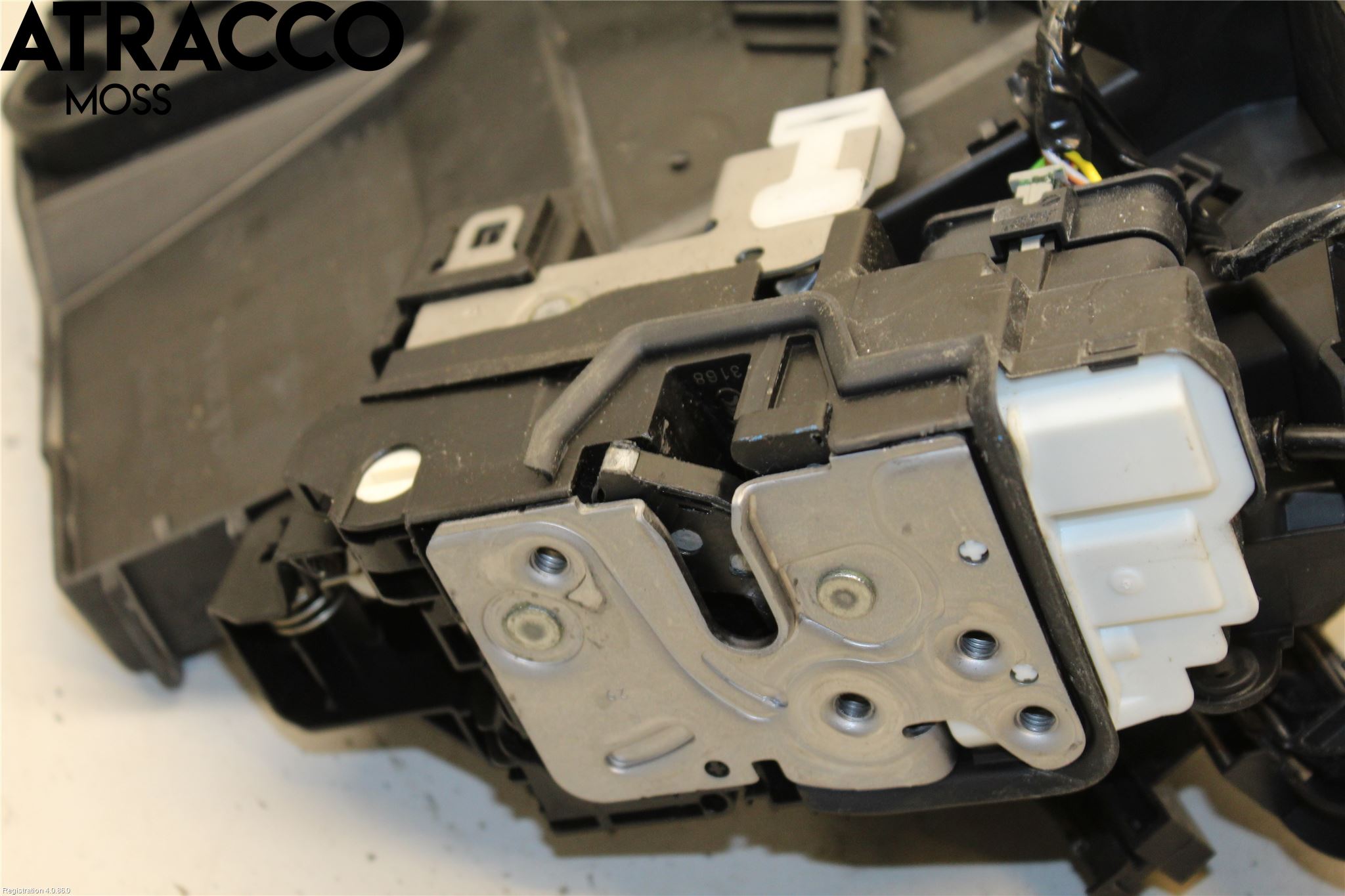 Volvo V90 CROSS COUNTRY 17->> Dørlås - Låsekasse