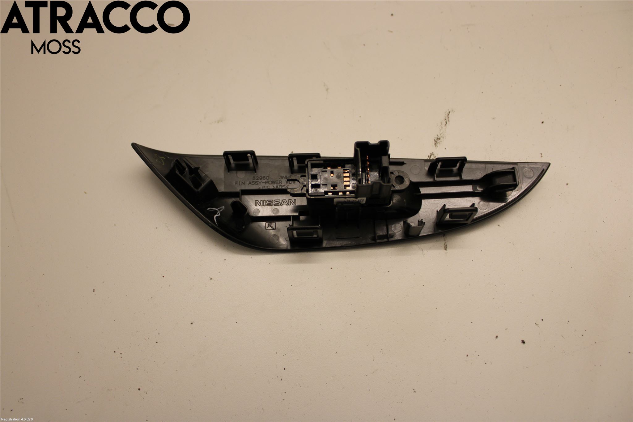 Nissan LEAF 18- Bryter Vindusheis