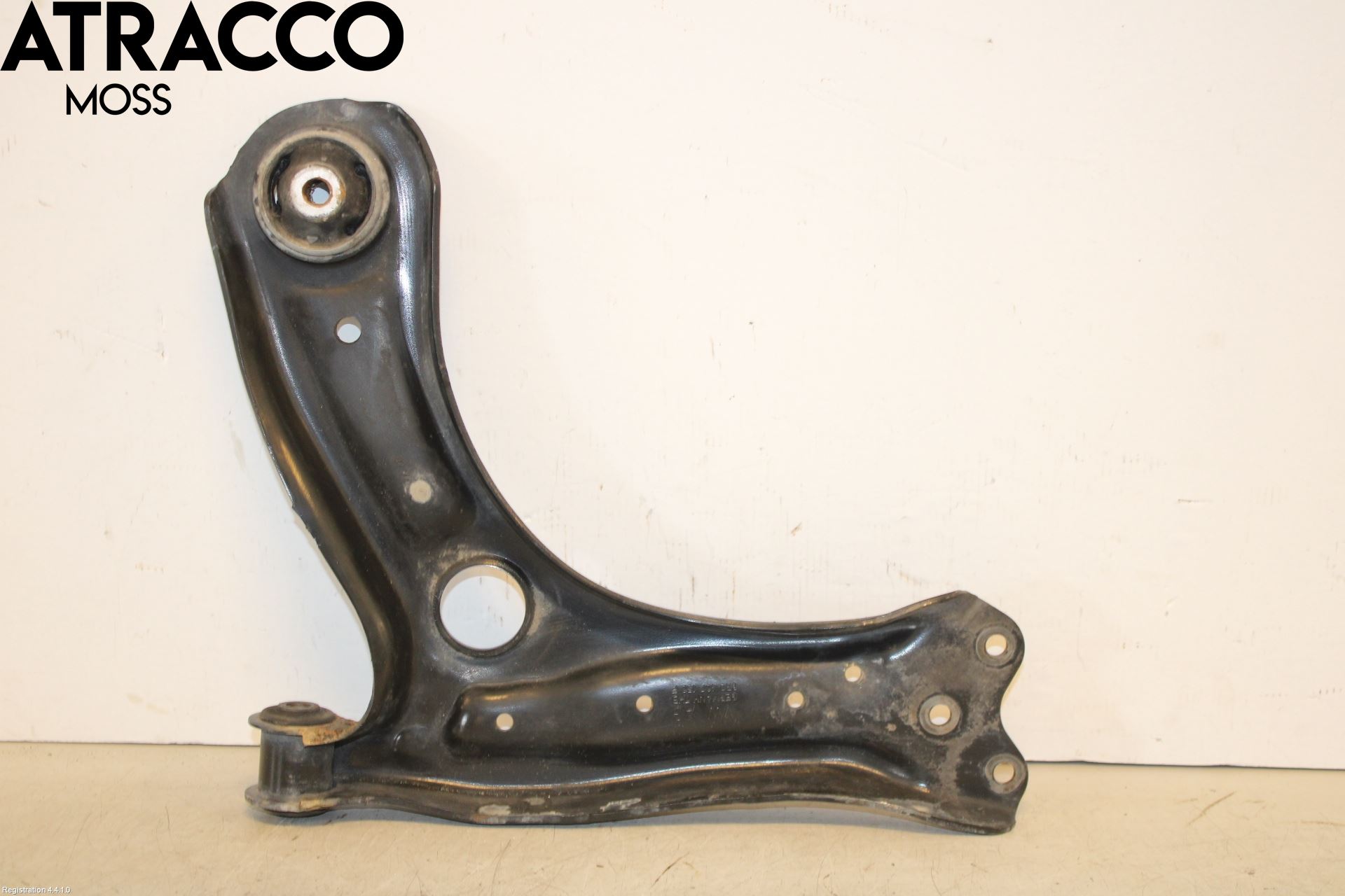 Volkswagen VW POLO 10-17 Bærearm Foran Høyre Nedre