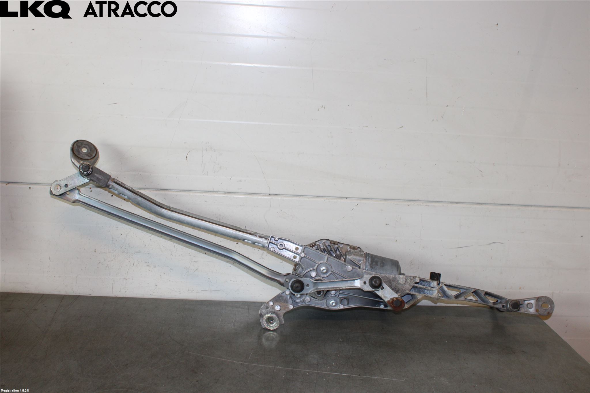 Mercedes-Benz MB E-KLASS (W212) 09-16 Viskermotor Frontrute