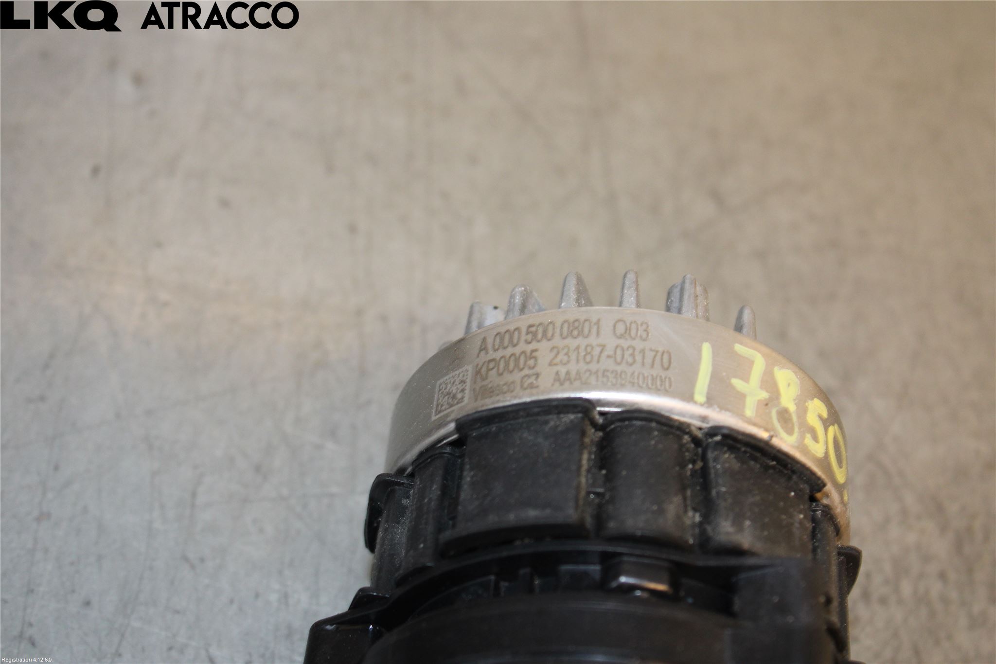 Mercedes-Benz MB C-KLASS (W206) 21- Vannpumpe