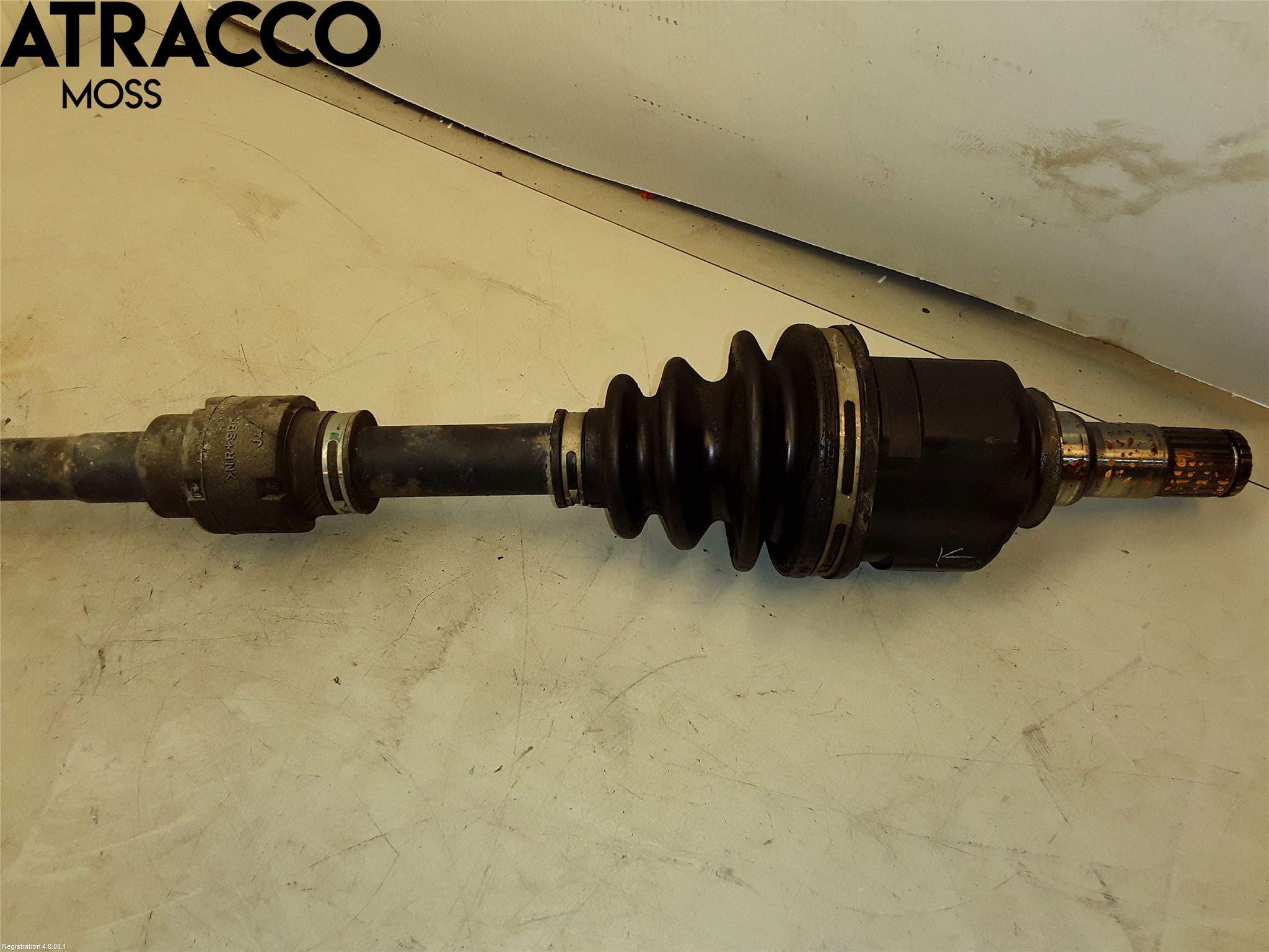 Toyota VERSO-S 11-16 Drivaksel Foran Kompl Høyre